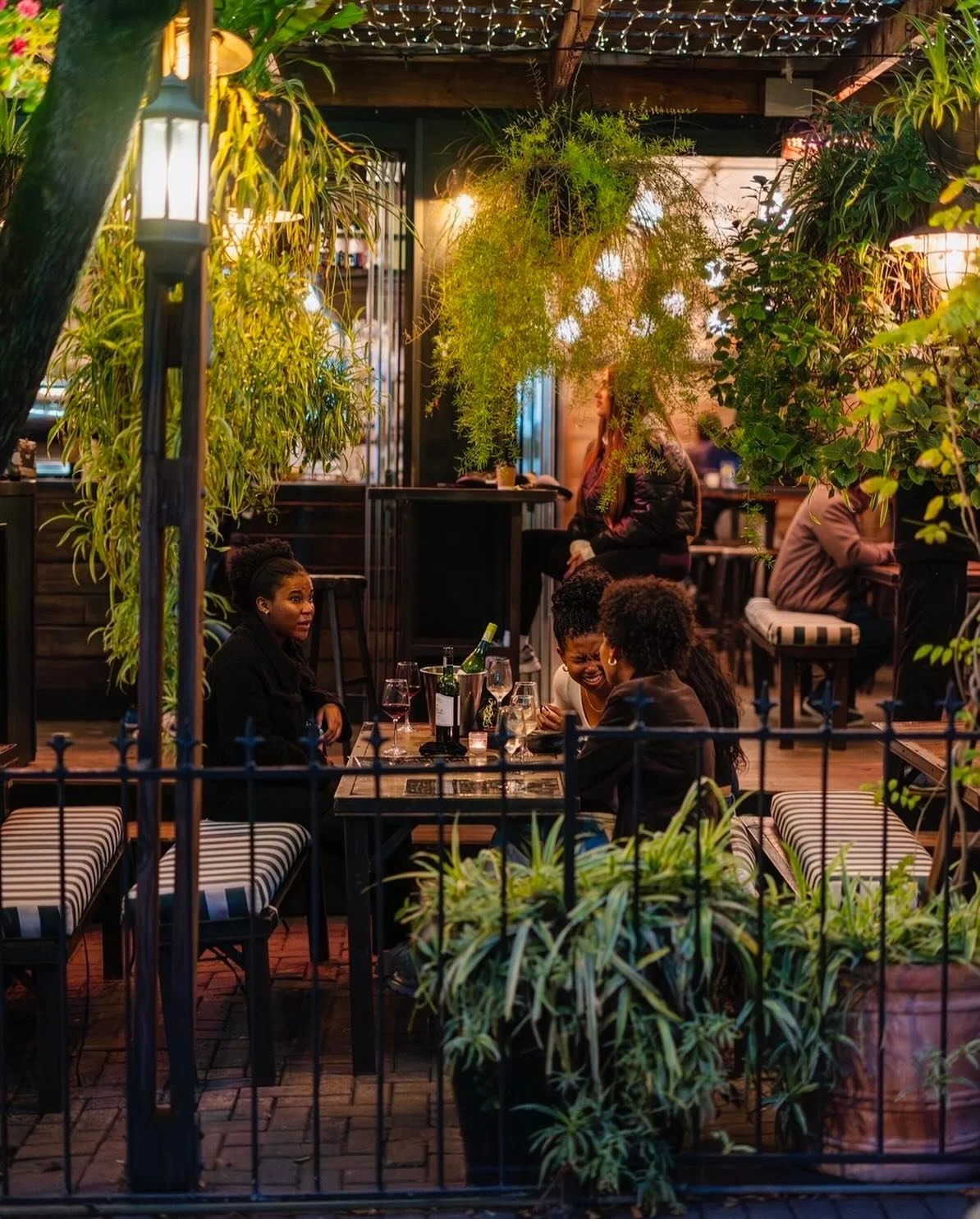 We love our outside area 🌿 almost as much as we love Friday&rsquo; with friends 🌞❤️🤣

@yourstrulycafe #yourstruly #allyours #thisisyours #sametimetomorrow #restaurant #bar #capetown #southafrica #allyours @all.yours.co