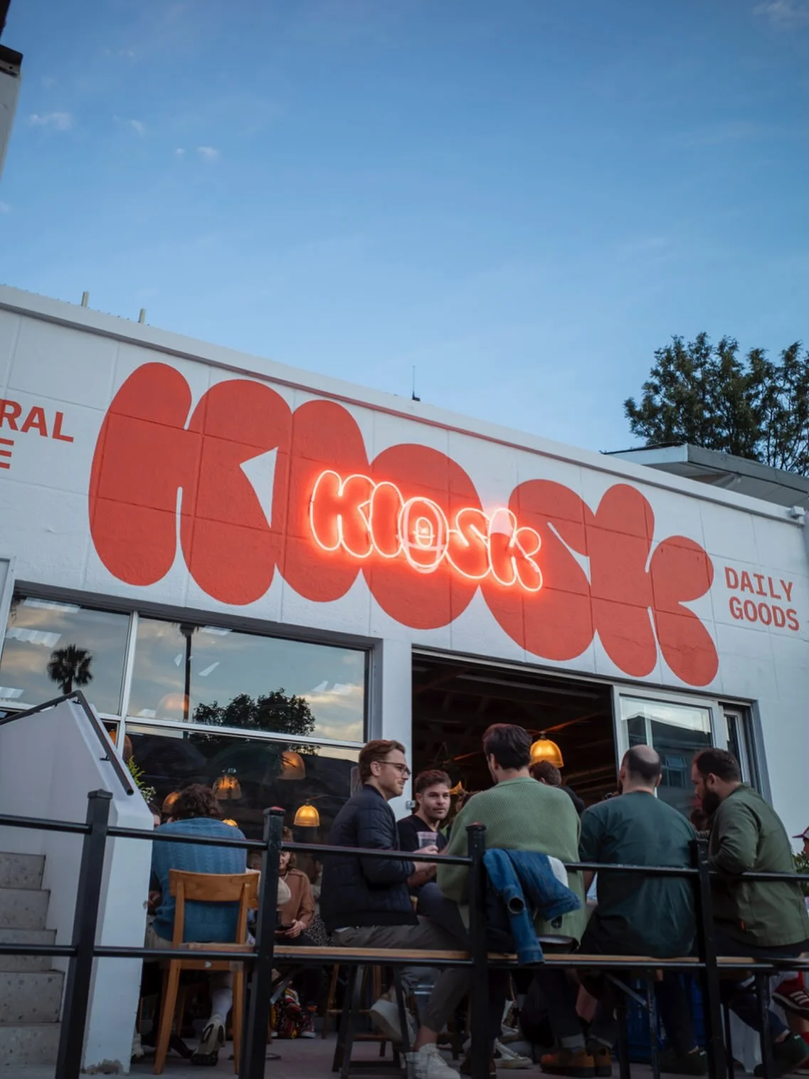 The days are getting far longer and the evenings are far funner. We just really enjoy it when our customers spill over onto our outside terrace to watch the sun go down. 🌞

@kioskcommunity #kiosk #cafe #grocer #generalstore #dailygoods #bar #liquor 