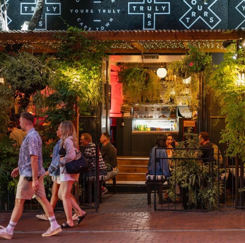 Our beautiful space&hellip;.both day &amp; night 🌿🤩

@yourstrulycafe #yourstruly #allyours #thisisyours #sametimetomorrow #restaurant @all.yours.co