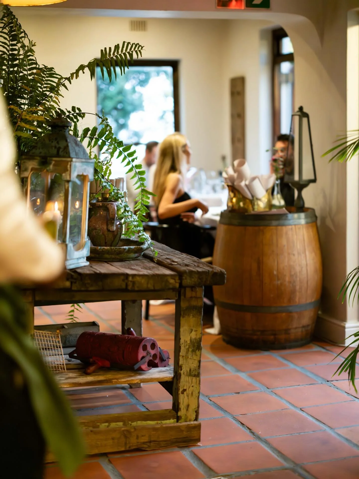 Our rustic space is always so inviting. Come and enjoy it with us 👋😁🌱

@cafe_paradiso_cpt #cafeparadiso #restaurant #bar #cafe #capetown @all.yours.co