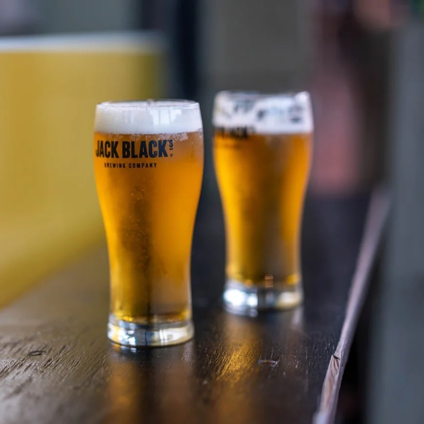 Come freshen up at the bar hot 🥵🍺🤩👌

@thepowerandtheglory #thepowerandtheglory #restaurant #bar #capetown #southafrica @all.yours.co

@jackblackbeer