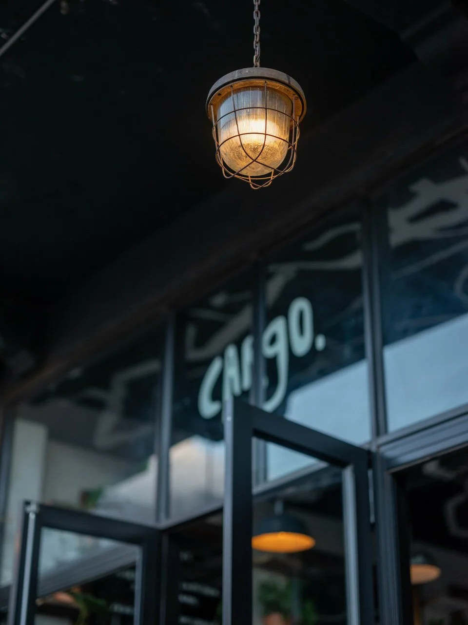 Out space offers up some amazing food!! Come and see for yourself 🤩👍👌

@c__a__r__g__o #cargo #restaurant #bar #capetown #southafrica @all.yours.co