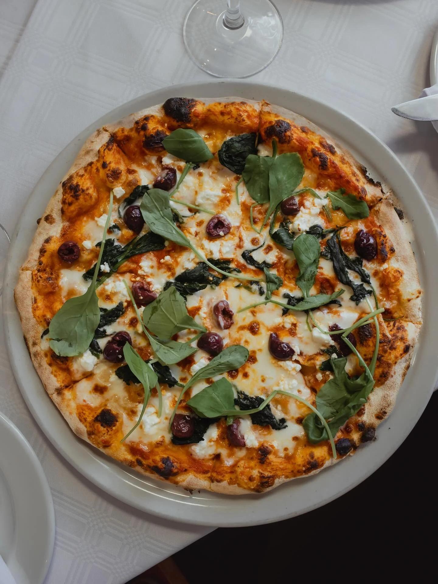 🍕Wood-fired, consistently delicious, moist-watering and best accompanied with friends &amp; family 🤩

@cafe_paradiso_cpt #cafeparadiso #restaurant #bar #capetown @all.yours.co