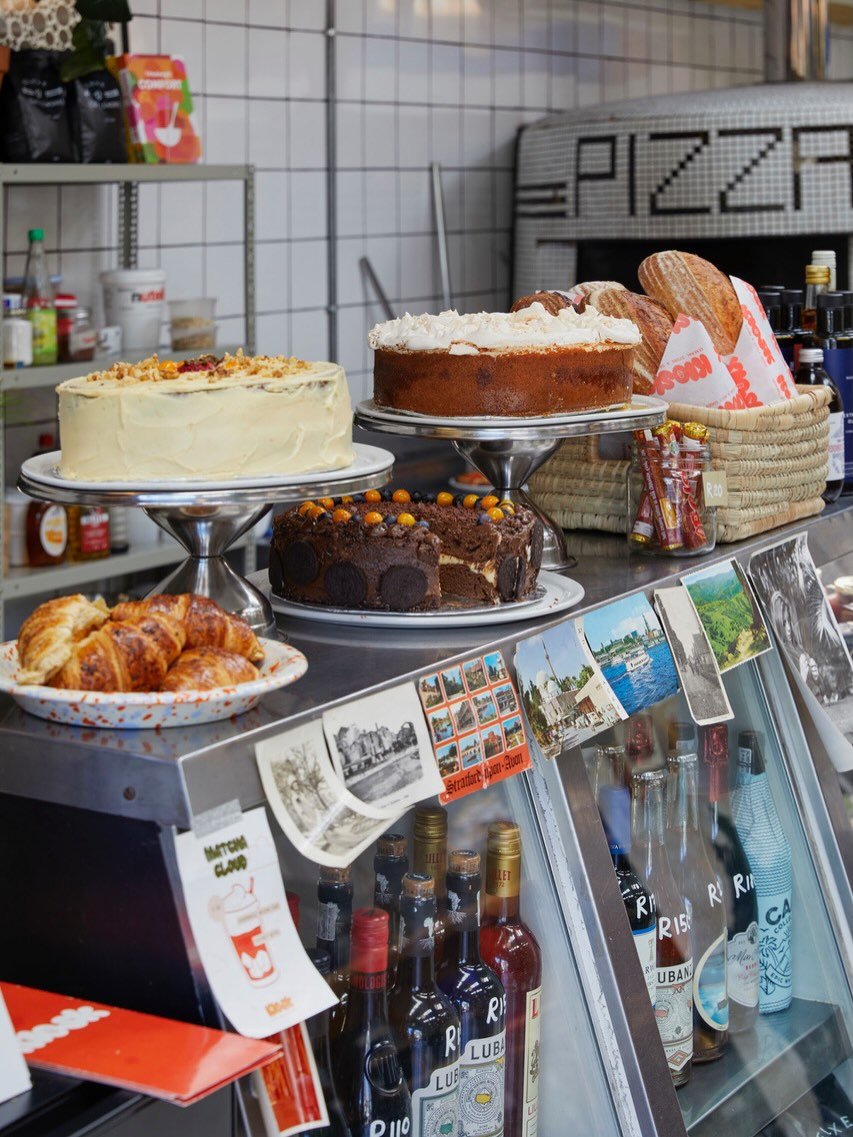 Take your PICK!!!!! 👍 An array of all things delicious 😋 🧡🧡🧡

@kioskcommunity #generalstore #dailygoods #cafe #grocer #capetown @all.yours.co