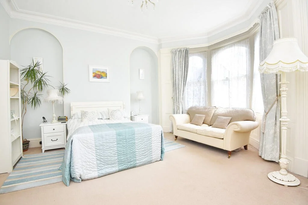 79 East Parade Bedroom Before.jpeg