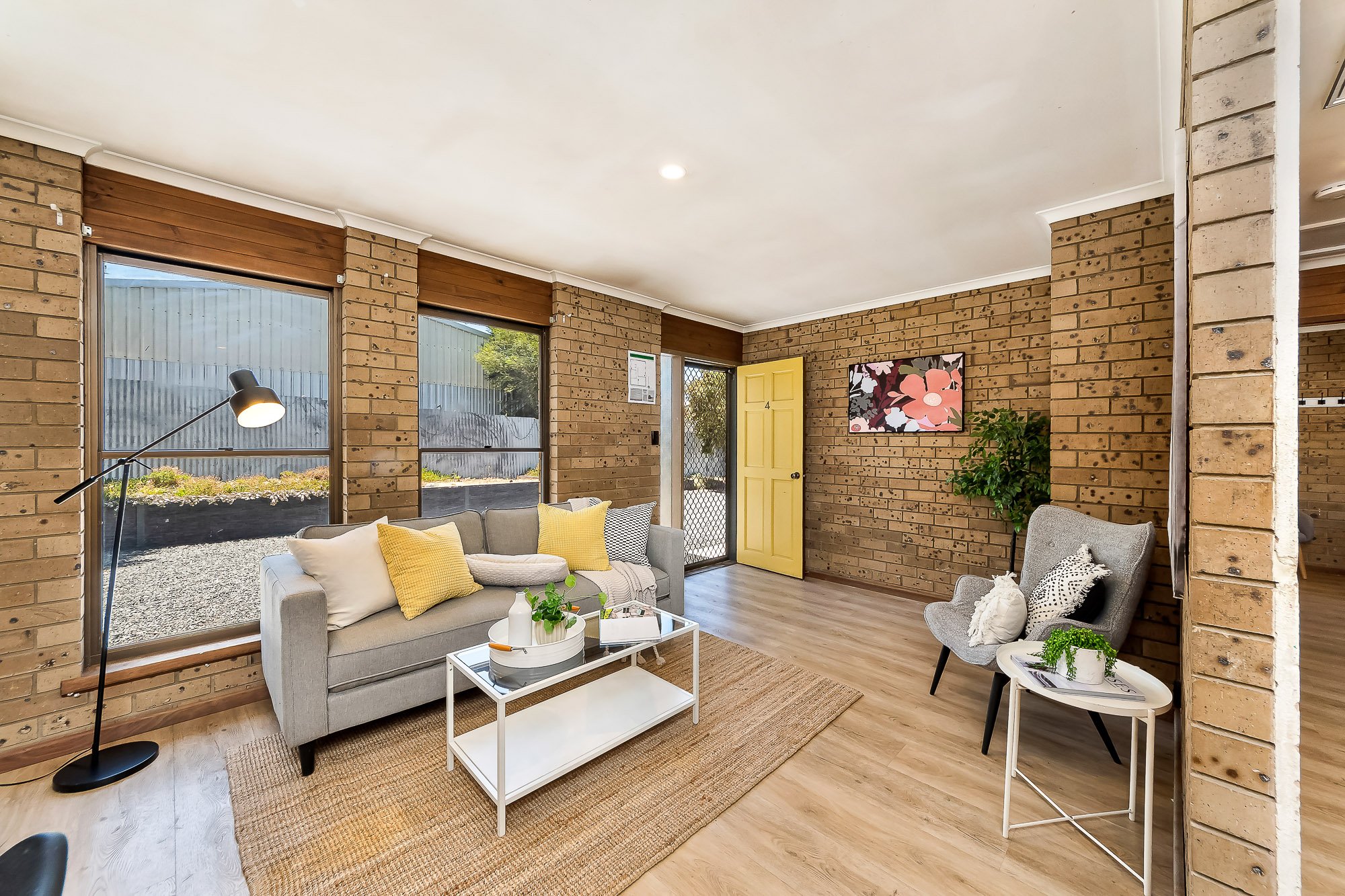 CJL0565-002 Living-WEB-LARGE.jpg