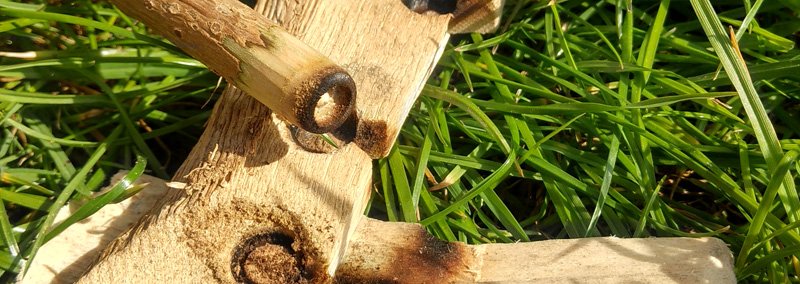 Friction fire using the hand drill