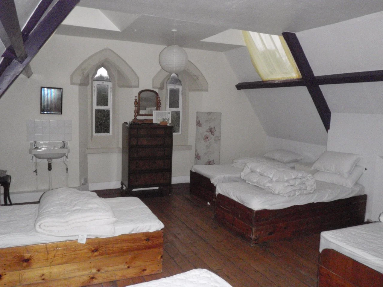 Monkton Wyld bedroom.JPG