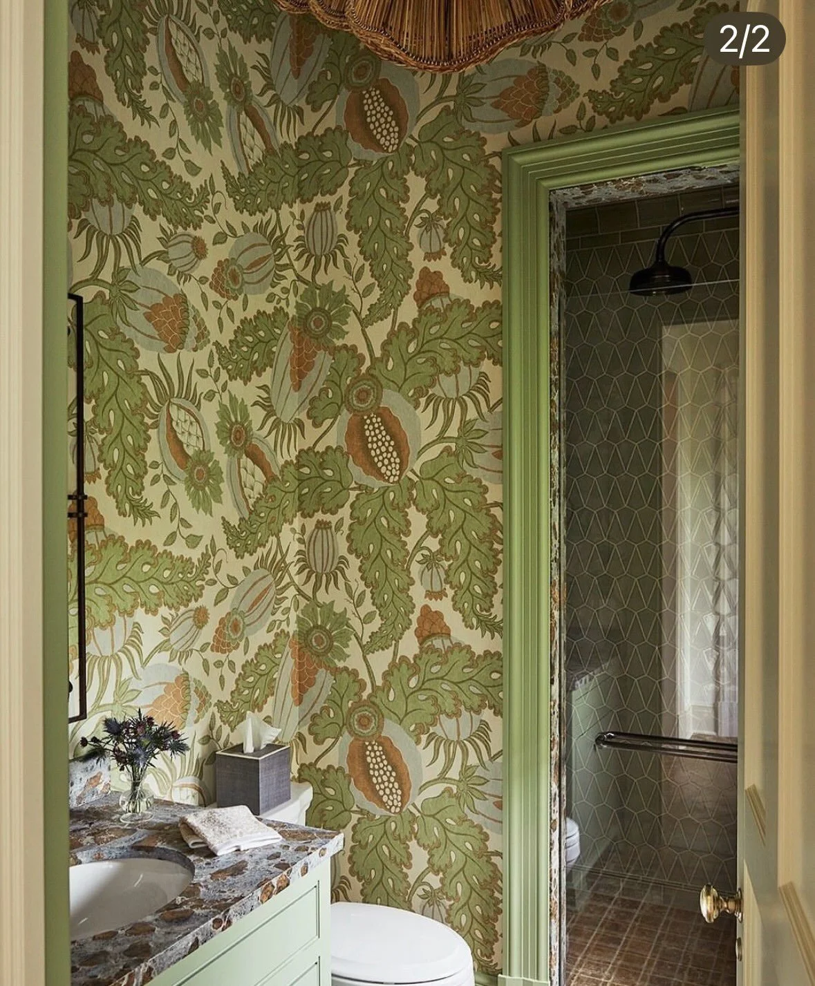 Christopher Farr - Carnival wallpaper 
So good !!
Available in other colourways - this is one you would never tire off 👏🏻👏🏻👏🏻
Available through Abbode and @ascraft_textiles