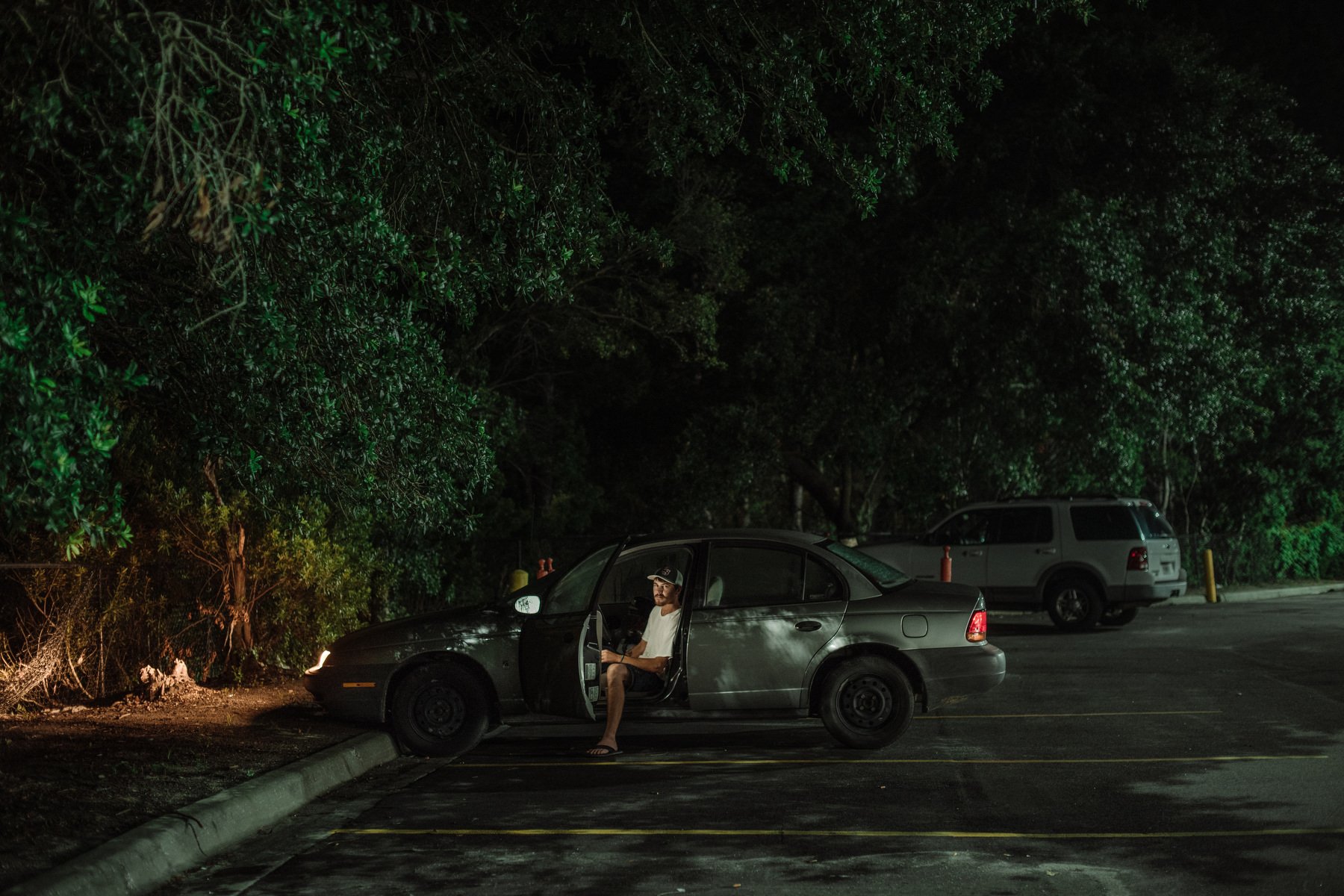 Frankie for The New York Times - Overnight in Walmart Parking Lots: Silence, Solace and Refuge