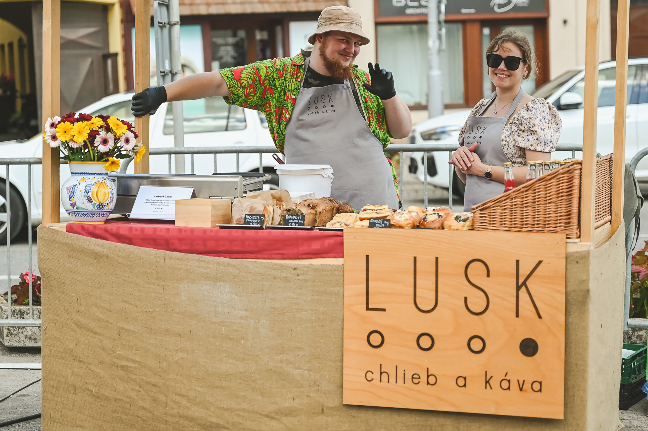 Ochutnajte to najlepšie gastro na krásnom mestskom Vínovom trhu v Modre.