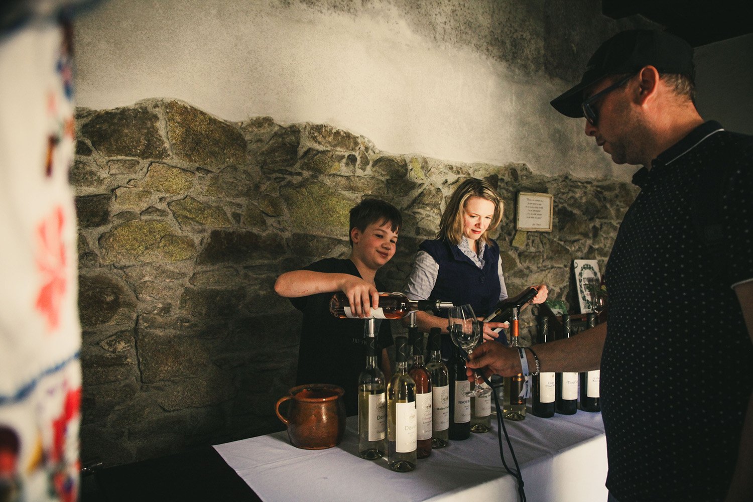Degustacna miestnos Vino Fiala z Modry.jpg