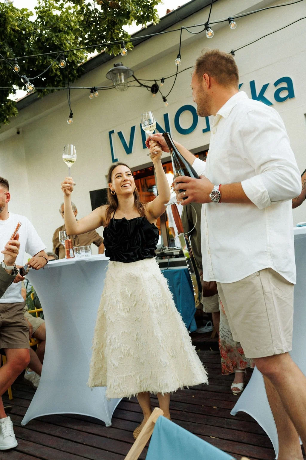 Peter Juran vo Vinoteke Juran v Modre.jpg