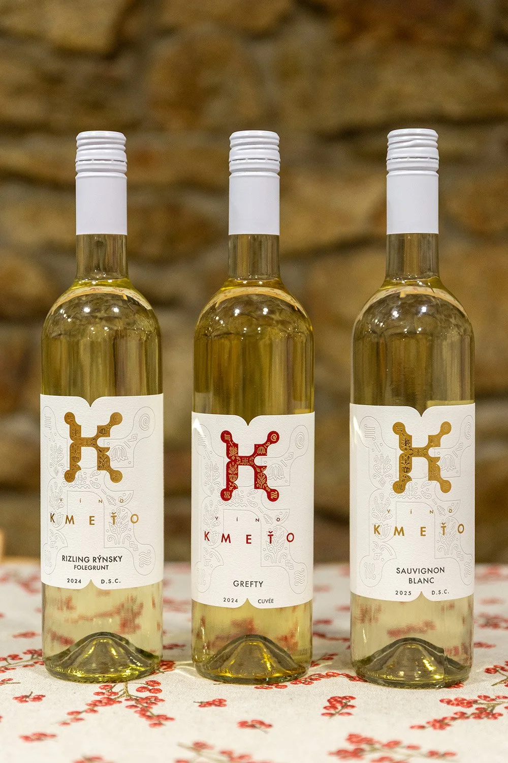 Vino Kmeto Vino z Modry Vino Purus Den otvorenych pivnic.jpg