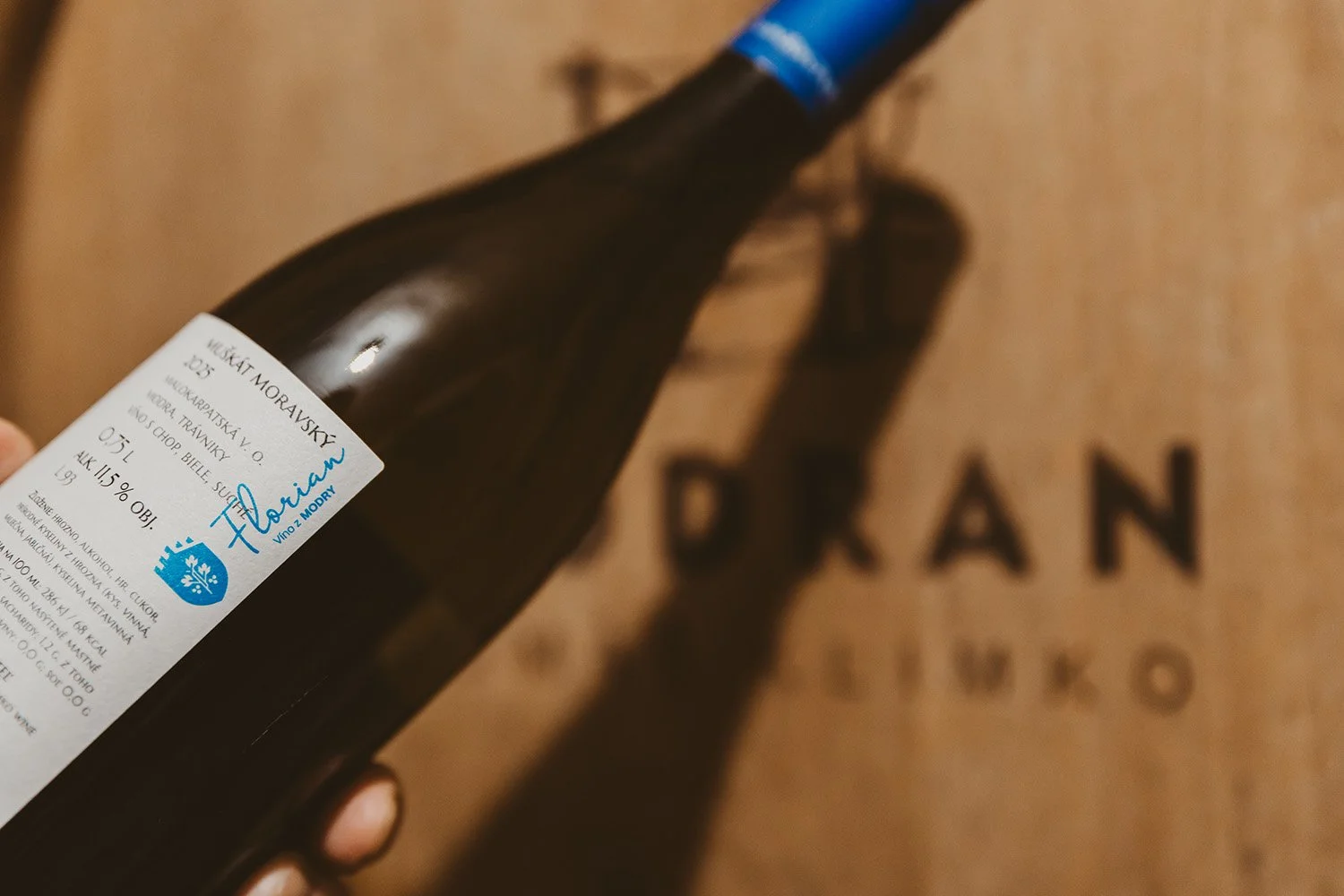 Vino z Modry Den otvorenych pivnic Modran Tomas Klimko.jpg