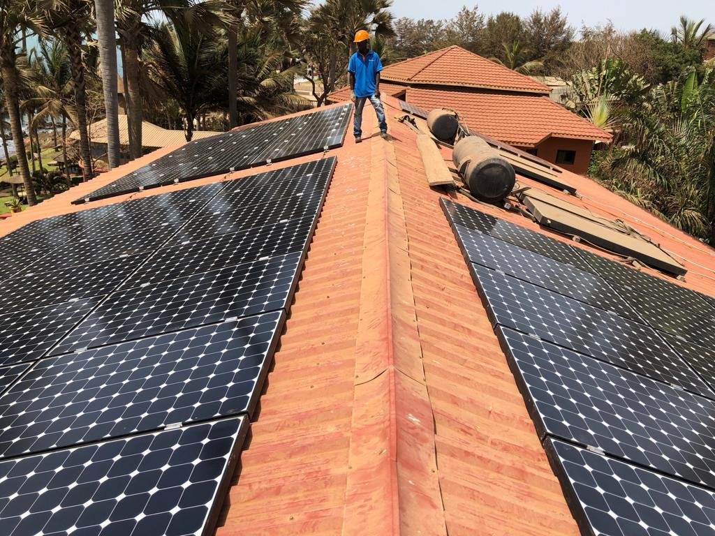 Solar-lease-greenlink-Ngala-Lodge-Gambia-07.jpeg