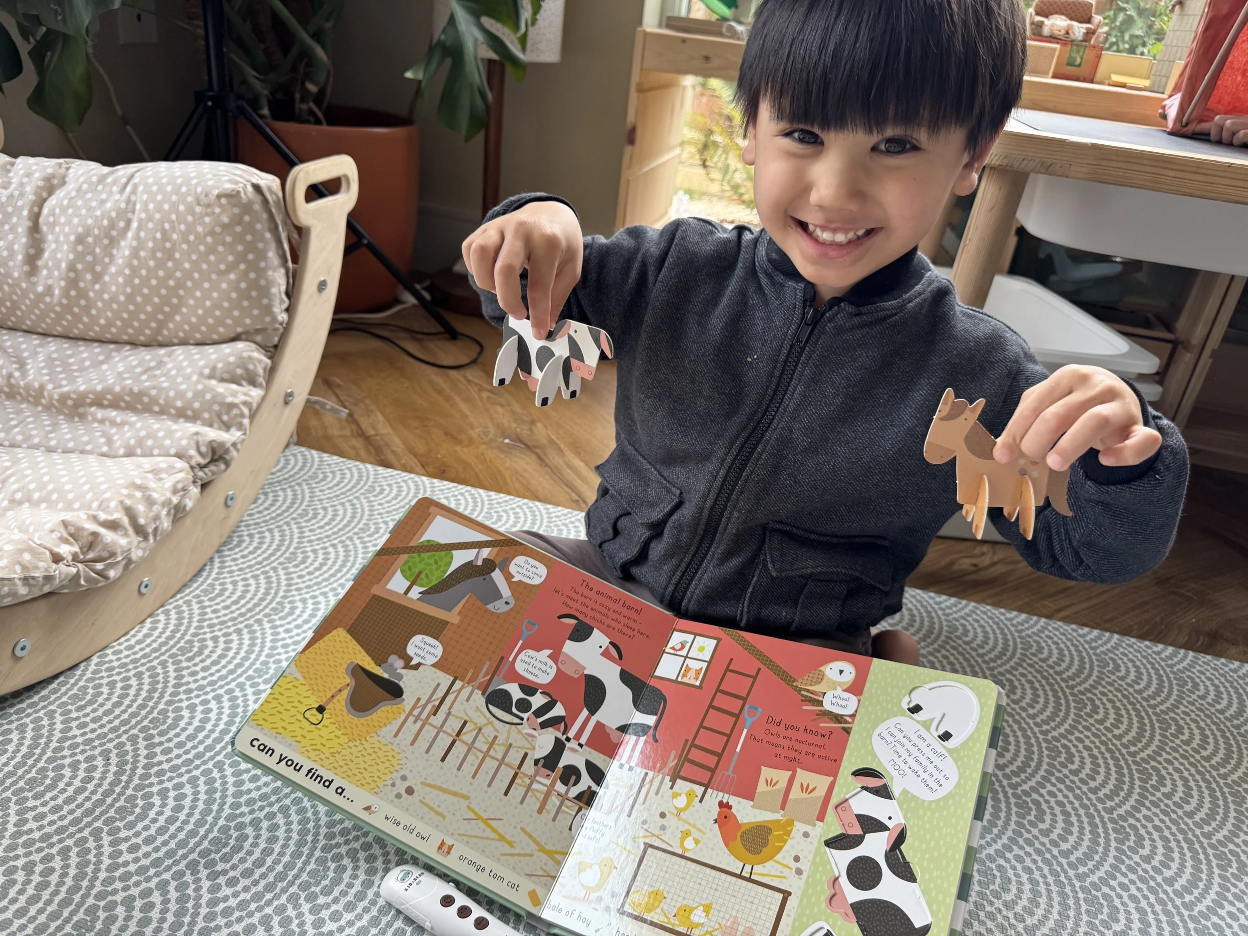 Nana媽咪獨家新品首發：來自英國的《Press-out Play》THINGS THAT GO, ON THE FARM｜一本書=玩具+教材+語感啟蒙｜KIDsREAD點讀筆推薦