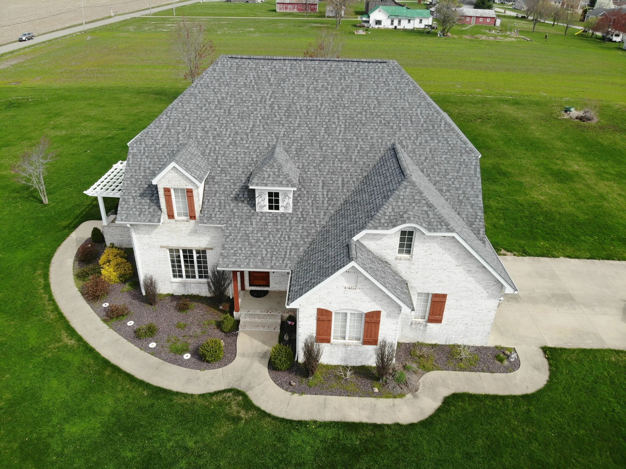 Whitney Roofing is a trusted Central Illinois roofing contractor based in Effingham, IL. Voted best roofing contractor in Effingham, IL. Commercial roofing, industrial roofing, residential roofing in Illinois. Illinois roofing contractor.