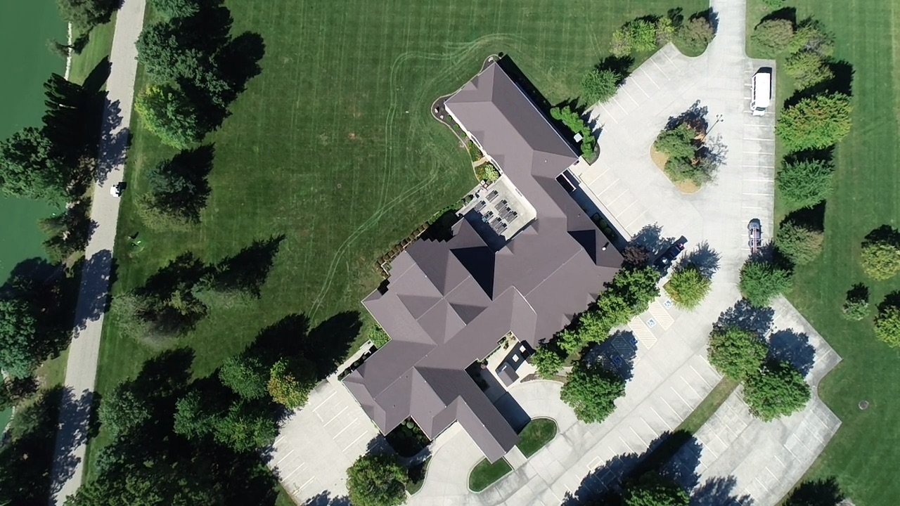 Whitney Roofing is a trusted Central Illinois roofing contractor based in Effingham, IL. Voted best roofing contractor in Effingham, IL. Commercial roofing, industrial roofing, residential roofing in Illinois. Illinois roofing contractor.