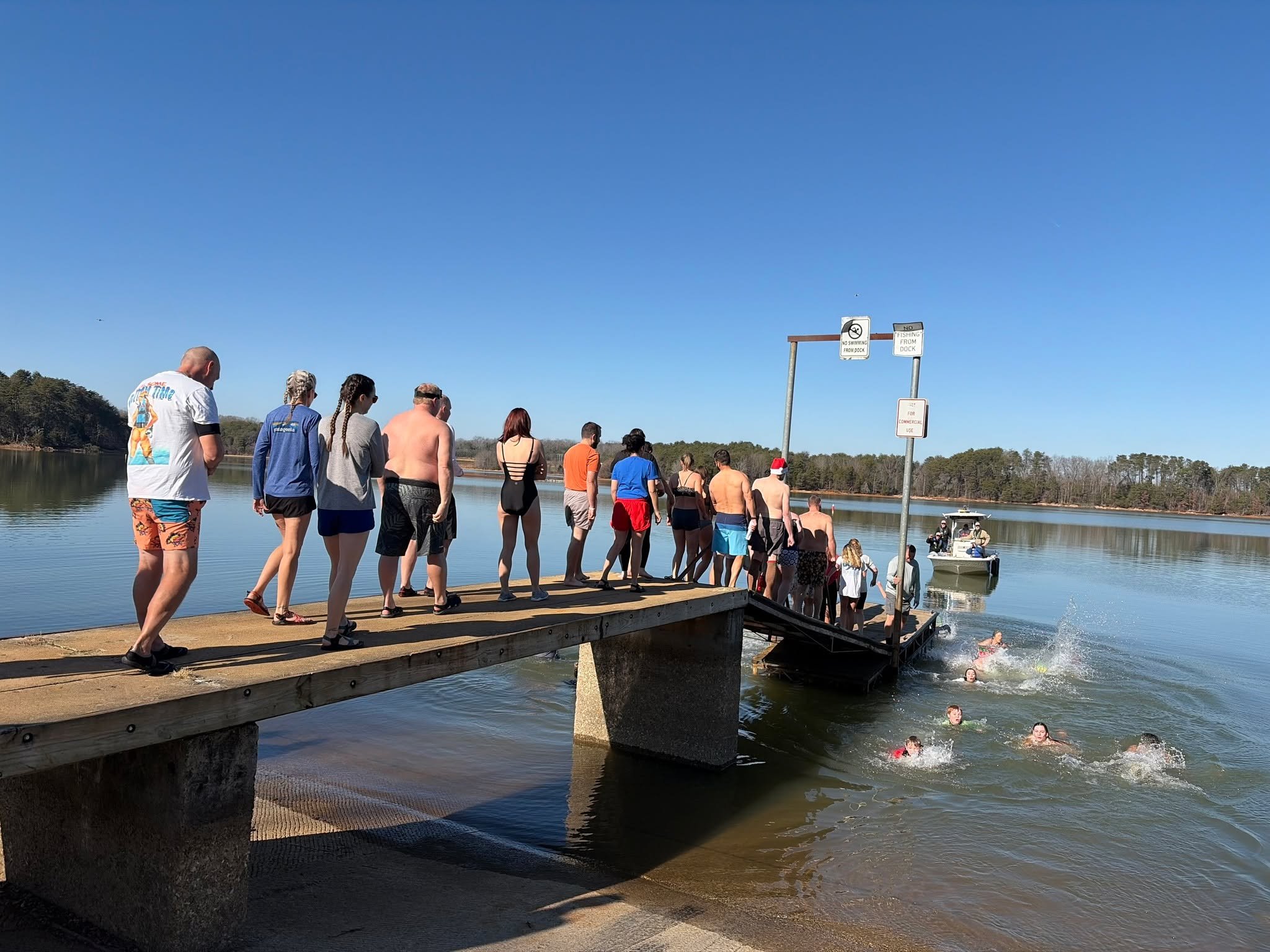 We PLUNGED into 2026 on New Year's Day!! Thank you to everyone that participated in the East TN Polar Plunge hosted in partnership by Visit Loudon County and Visit Monroe TN !! This year's event proceeds will be donated to @keepmonroecountybeautiful 