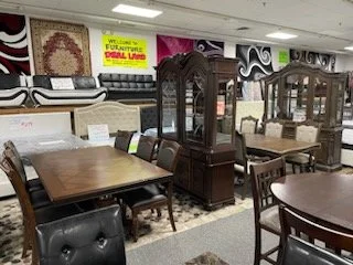 Table_IMG_4259.jpg