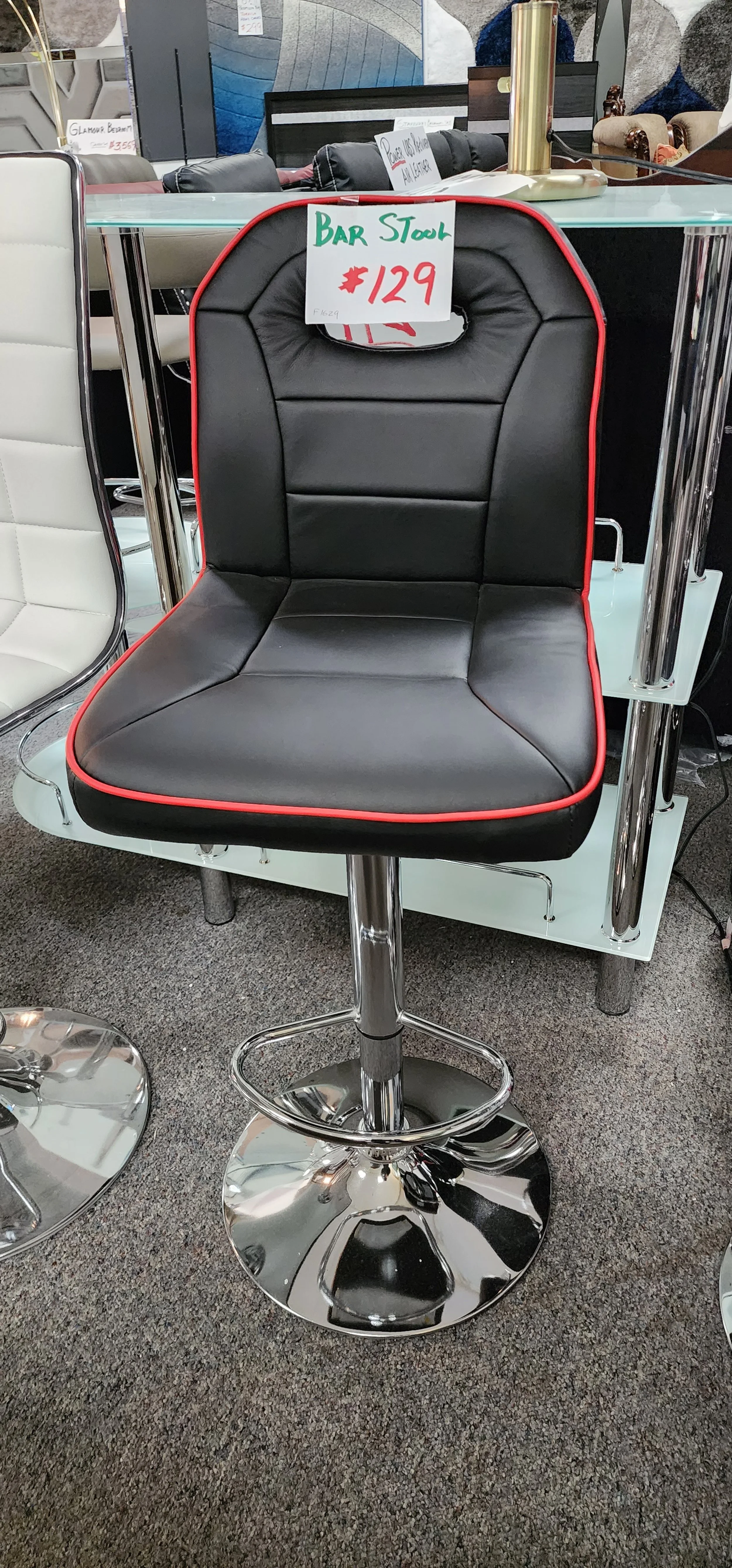 Chairs_20230201_120839.jpg