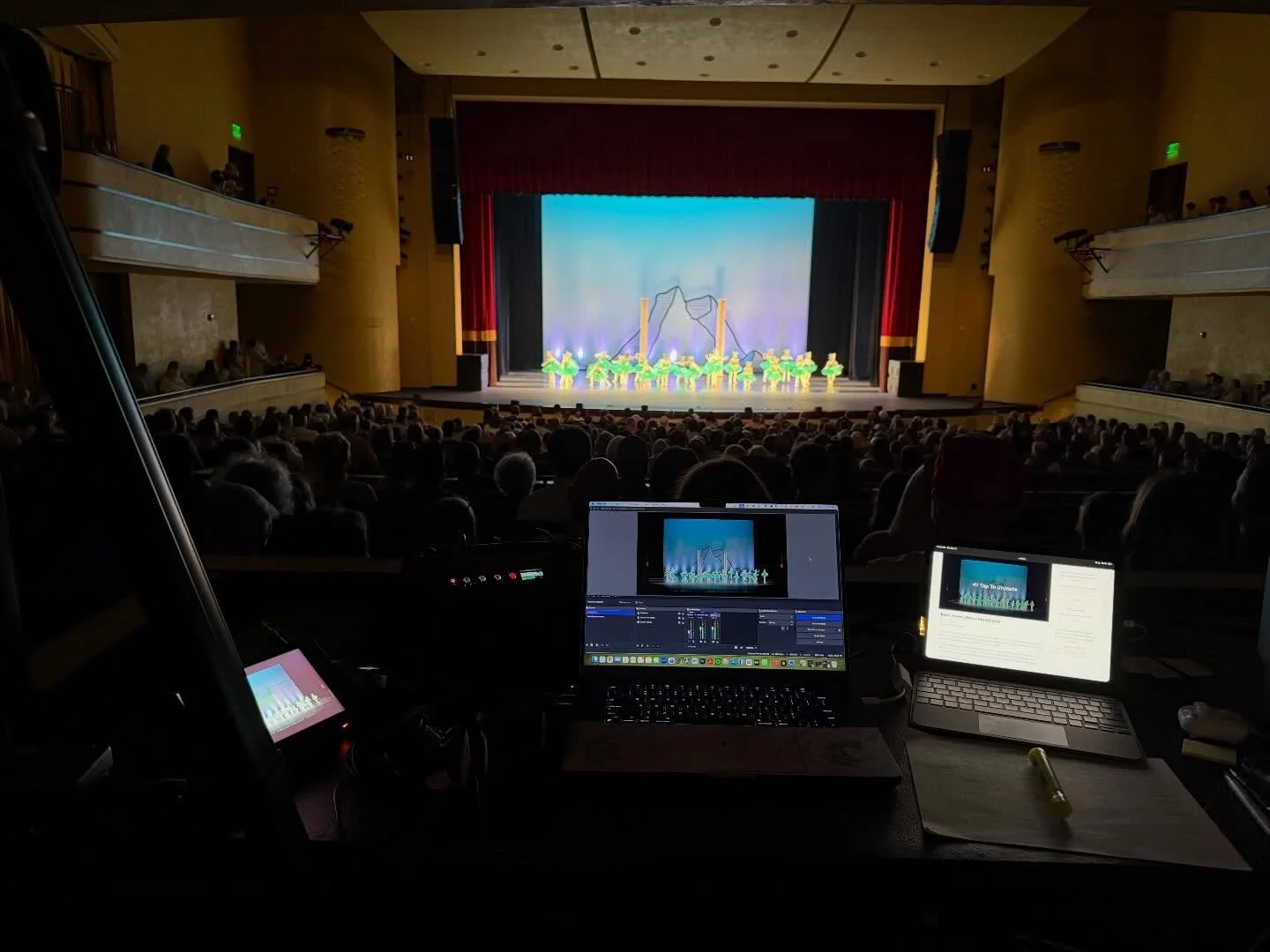 My office for the weekend! @makersdanceco @maryvillecollege always one of my favorite gigs! Great team, amazing show, and my baby is in preschool dance this year, and I can&rsquo;t wait to cheer her on from here!