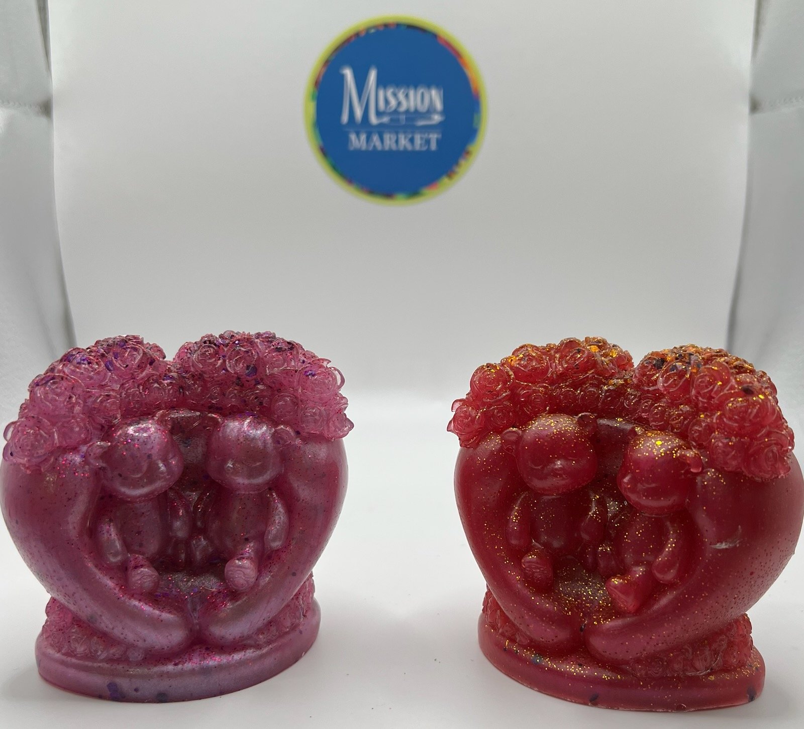 Valentine’s-themed table/office desk decorations