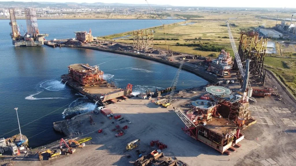 Successful load-in of Murdoch structures to Able Seaton Port