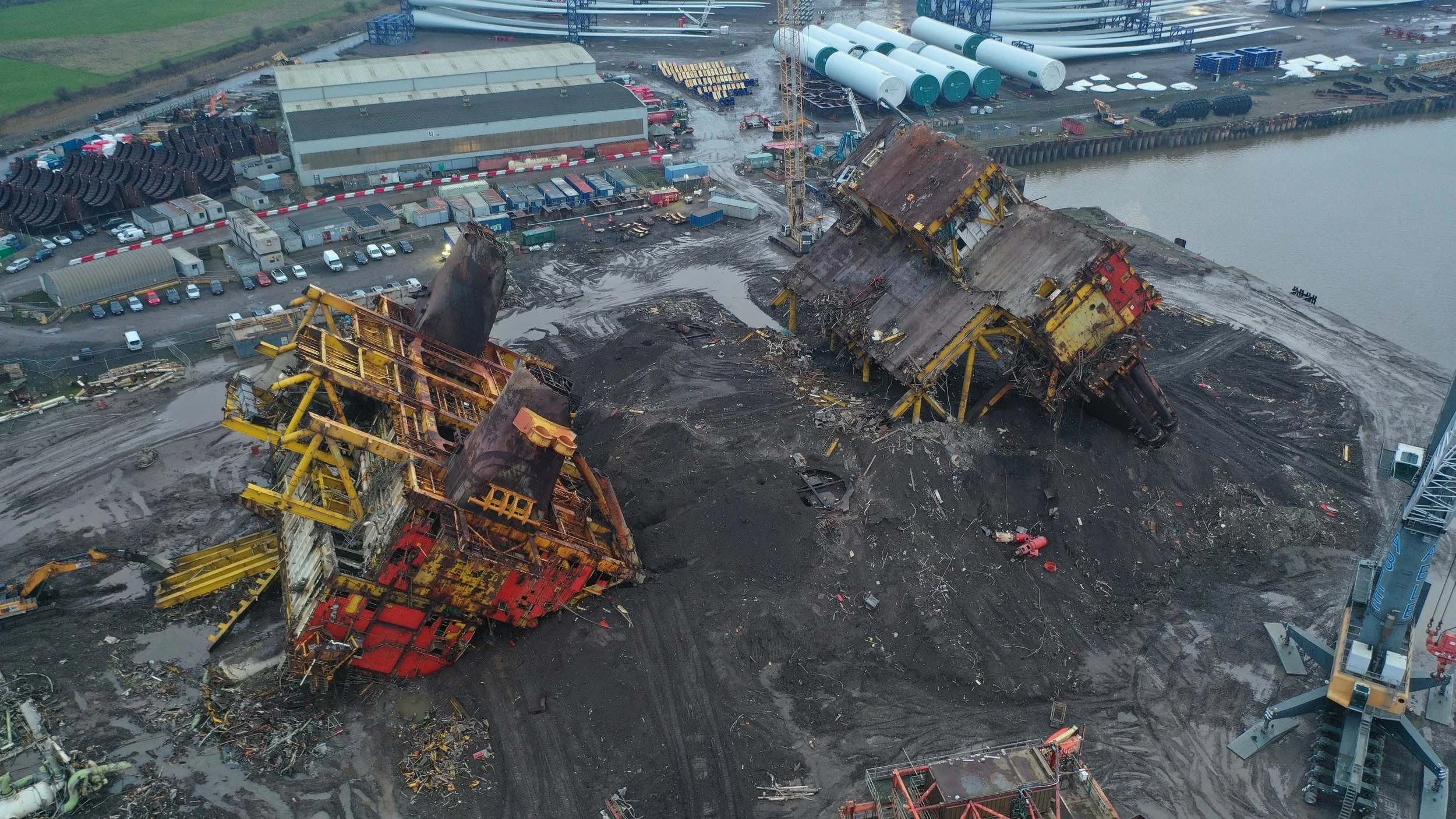 Final 9,000‑Tonne Drop at Able Seaton Port Marks the Closing Chapter of the Brent Charlie Decommissioning