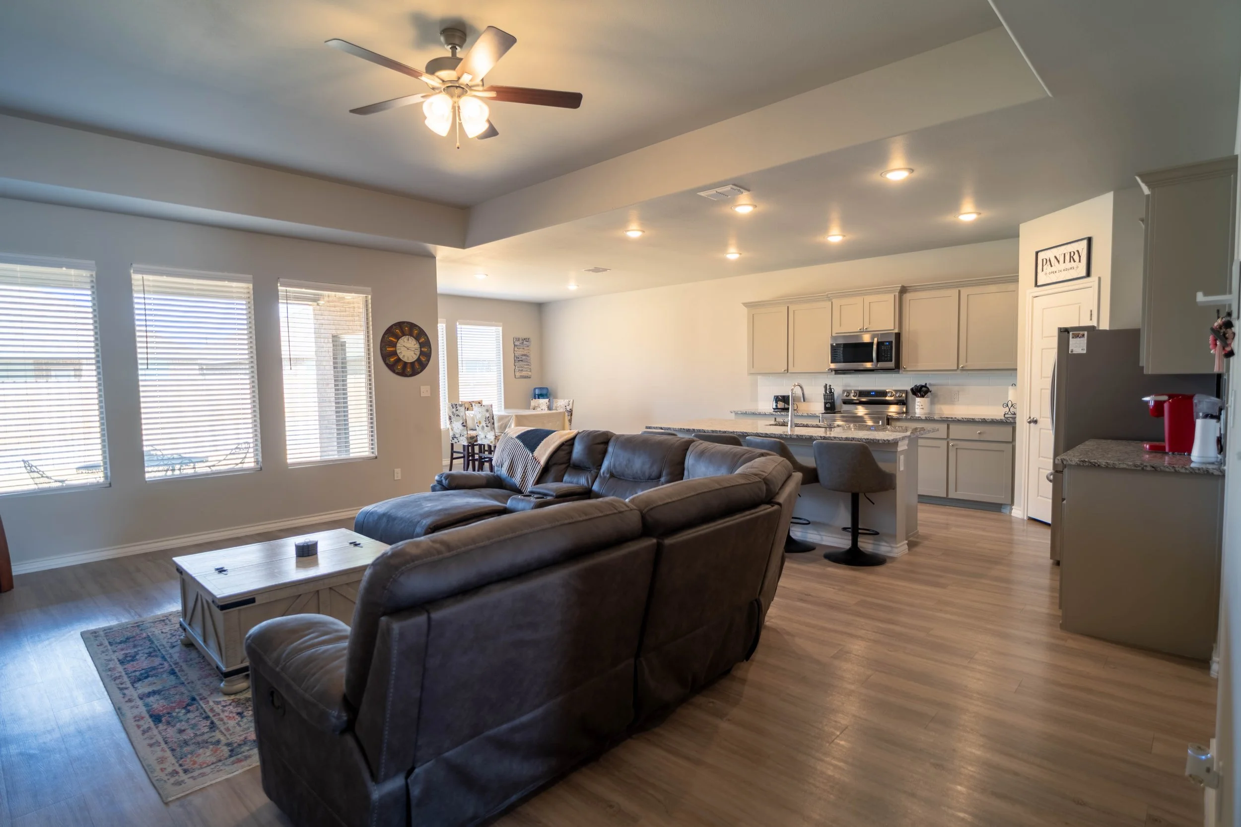 5806 Waverly Ave-5.jpg