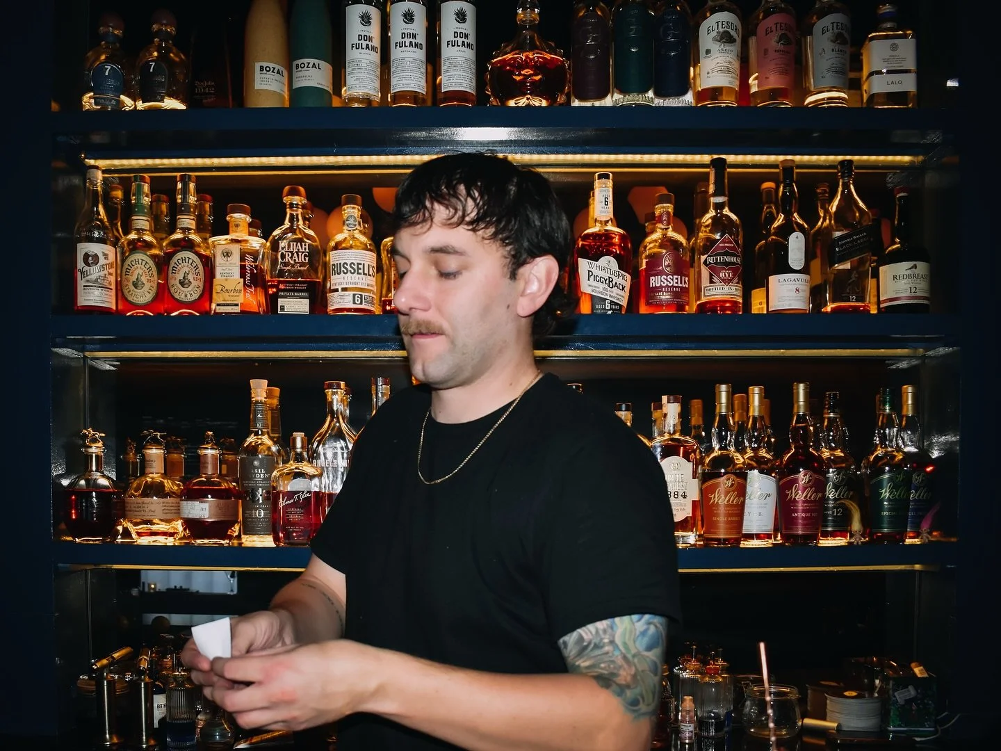 Every story starts with a choice&hellip; like what bottle we&rsquo;re pulling off the shelf for you. 🥃

#aptb #614foodie #cbuseats #columbusohio #shortnorth #speakeasy #drinkupcolumbus #ohiostate #osu #cocktails #asseenincbus