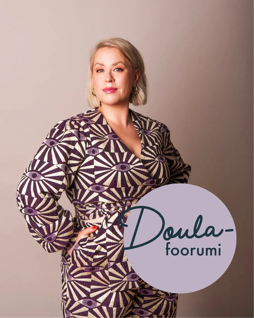 P&auml;iv&auml;n puheenvuoron Doulafoorumissa saapuu pit&auml;m&auml;&auml;n kirjailija ja lyhytterapeutti Inka Ikonen, jonka kirjaa Sinussa n&auml;en minut : kun lapsen syntym&auml; aloitti matkan sisimp&auml;&auml;ni suosittelinkin t&auml;&auml;ll&