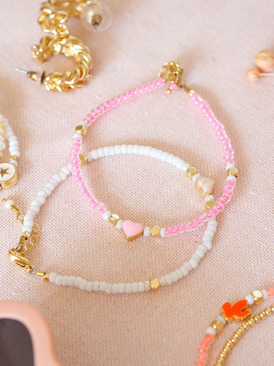 pink-beaded-bracelets-4.jpg