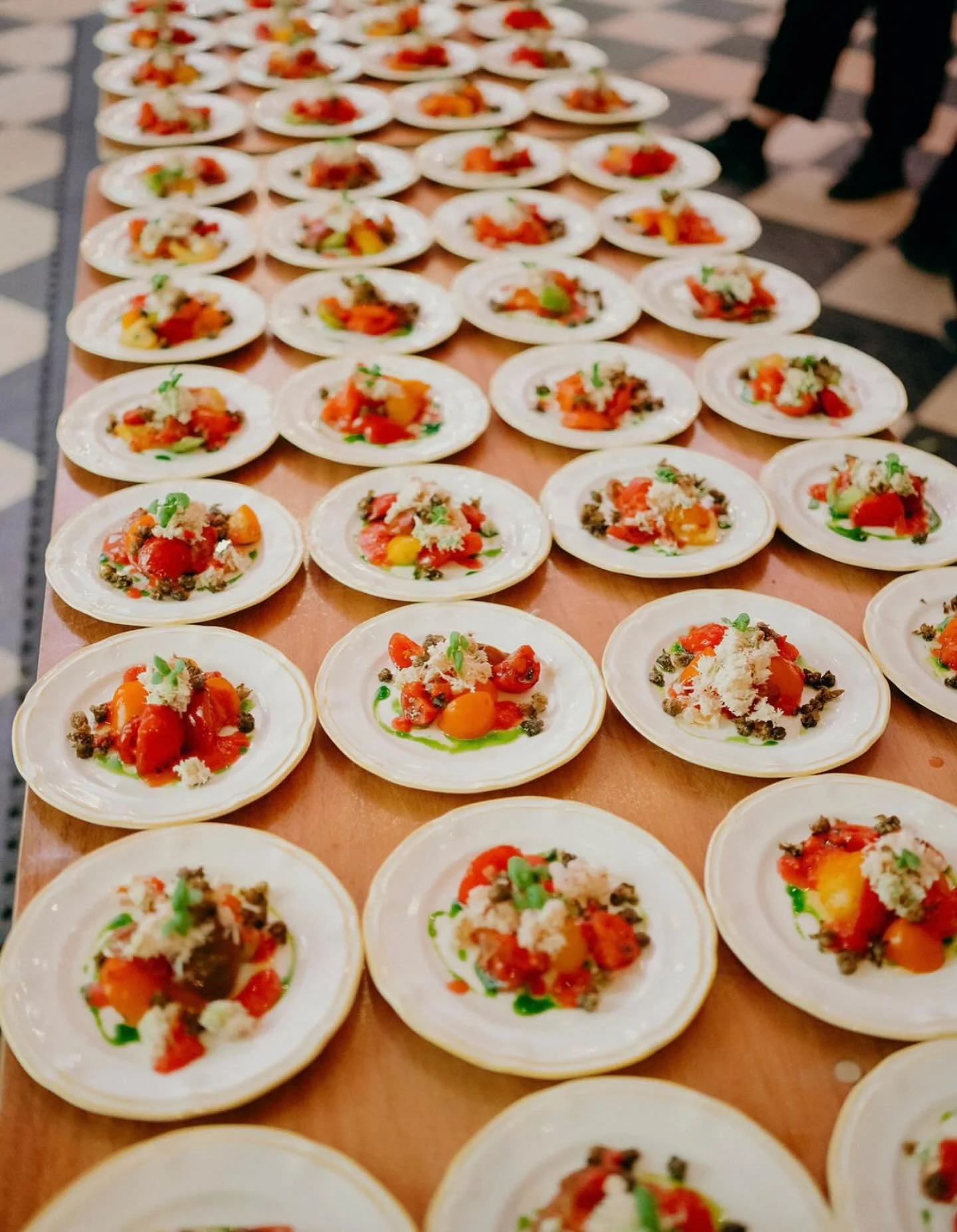 Isle of White Heirloom Tomatoes with Cornish 
Cherry Tomato French Dress and Fried Capers with Basil Oil
Plated on the beautiful @maisonmargauxltd starter plates 
#weddingfood #weddingcatering #styling #design #weddingideas
