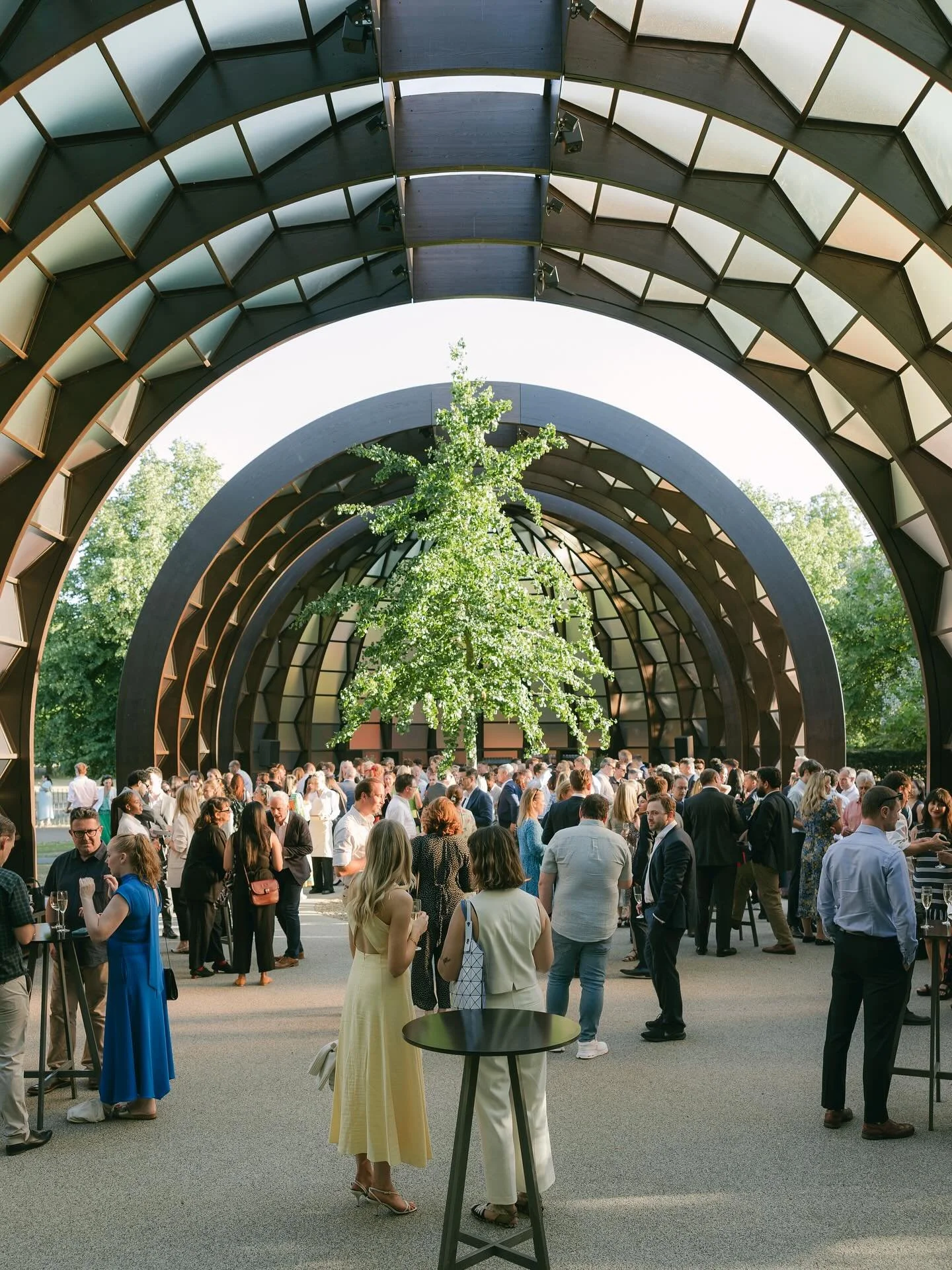Corporate summer party at @serpentineuk with @thegolbornecollection 
Amazing planning @thegolbornecollection 
Photos @chloelowephotography 
#Londonevents #summerparties #corporatecatering