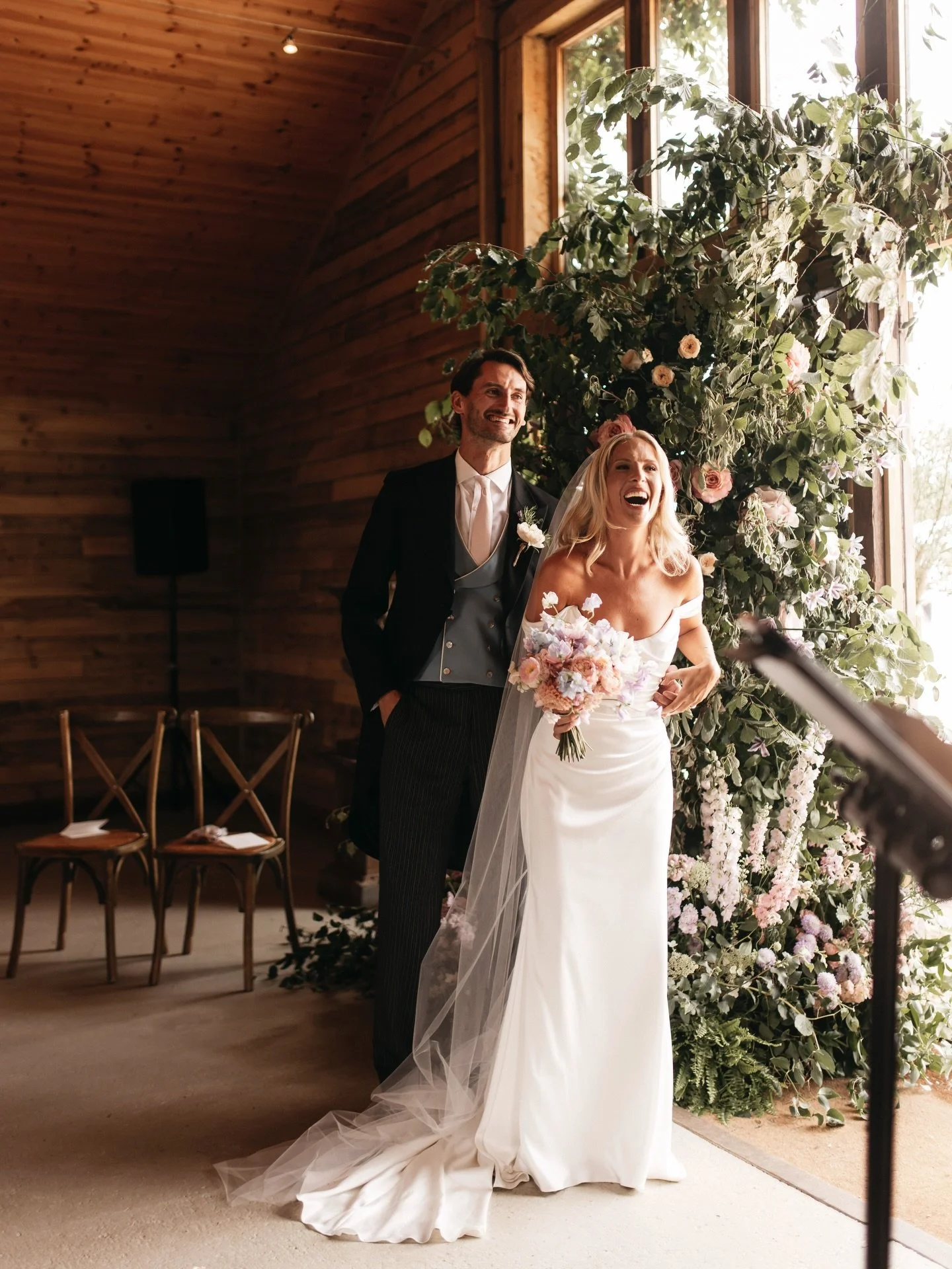 In the heart of Surrey, Ned &amp; Hannah&rsquo;s wedding unfolded with a timeless beauty on a summers day in July. Elevated with open-fire cooking and a pavlova wedding cake, their day was a joy from start to finish. 

#wedding #bride #summerweddings