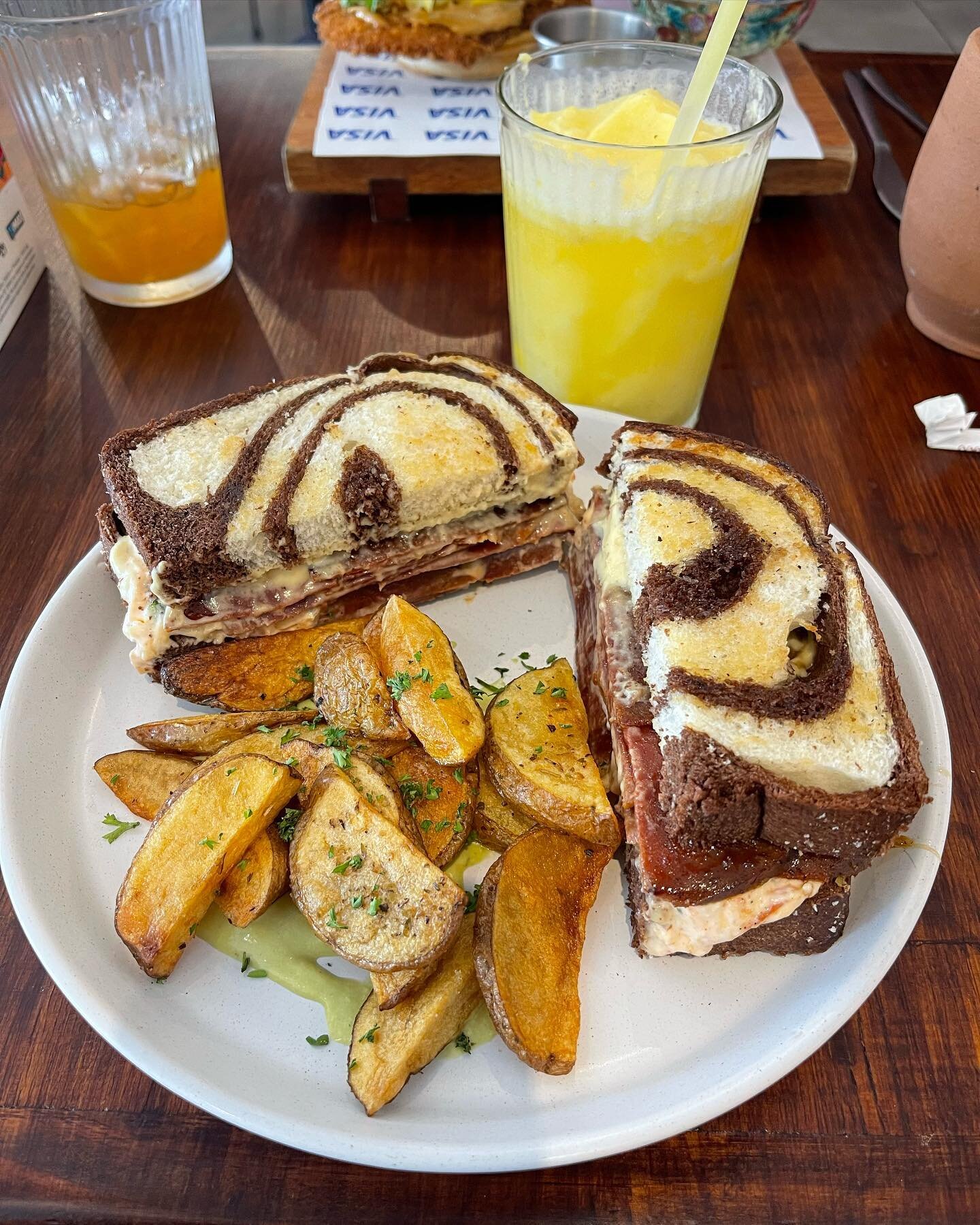 WHAT??? I am in LOVE with Planticeria!  Their plant based &ldquo;Ruben&rdquo; sandwich was out of this world!  Oh- and their 4 Leches Cake AMAZING!  They have a cute restaurant in Panama City but they sell their deli style plant based meats all over 
