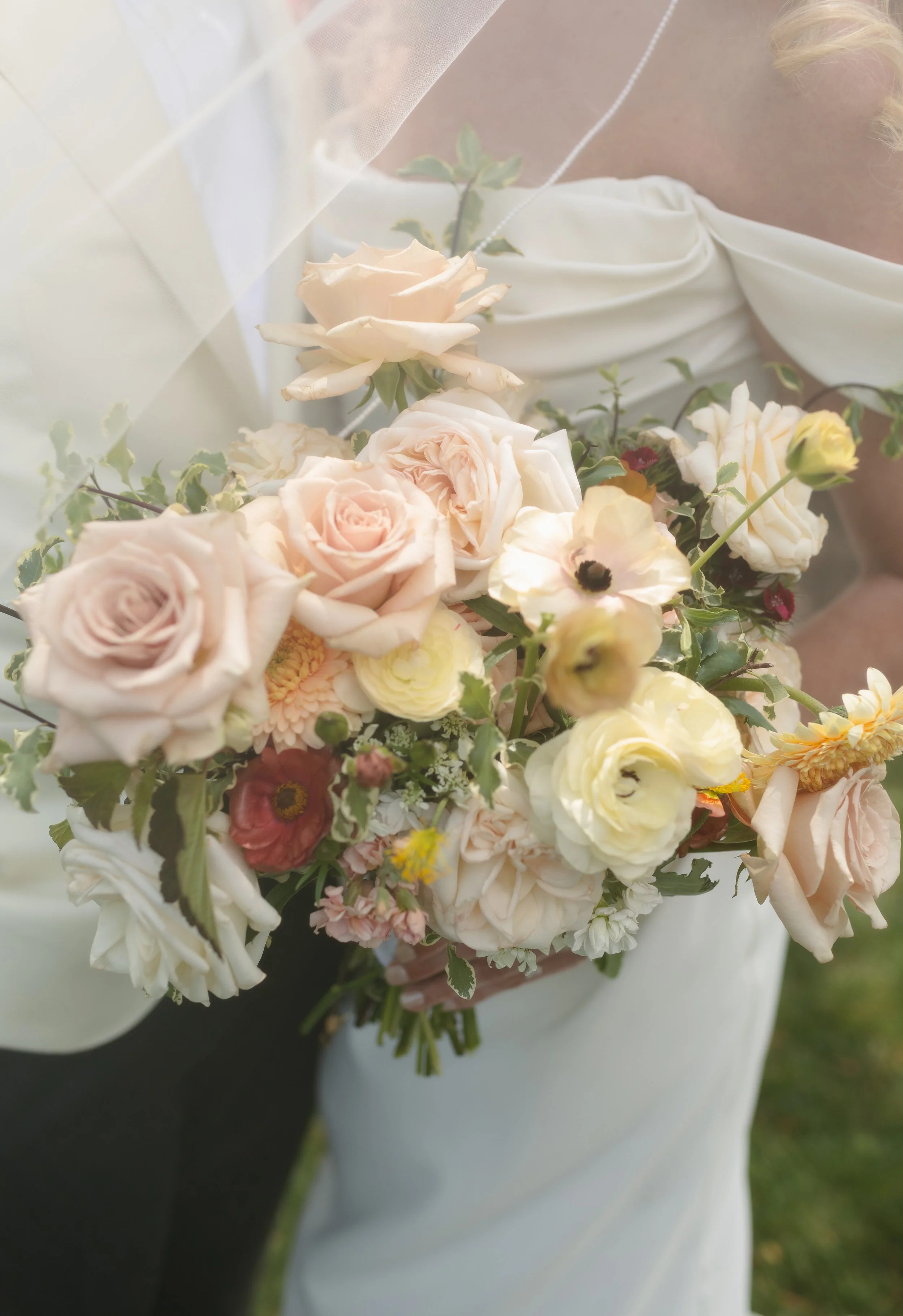 Chic Joshua Tree + James Bond inspired spring wedding