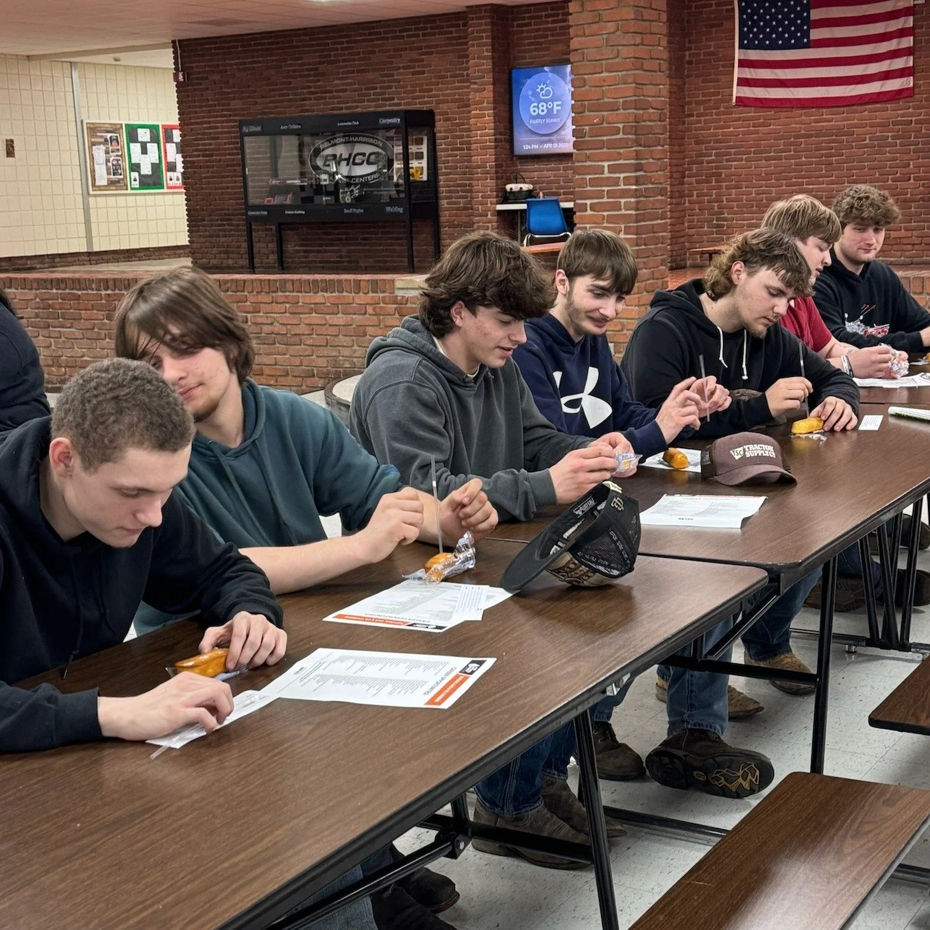 Recap of the last couple of days! 

On Wednesday, Shawn was at Belmont Career Center sharing industry opportunities with students, and yesterday she was at @wccc.ourhouse.