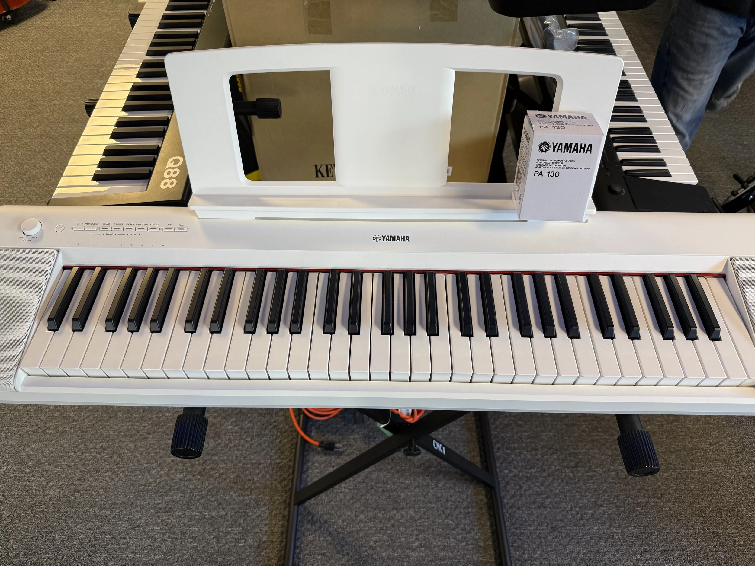 Yamaha piaggreo np-15 keyboard