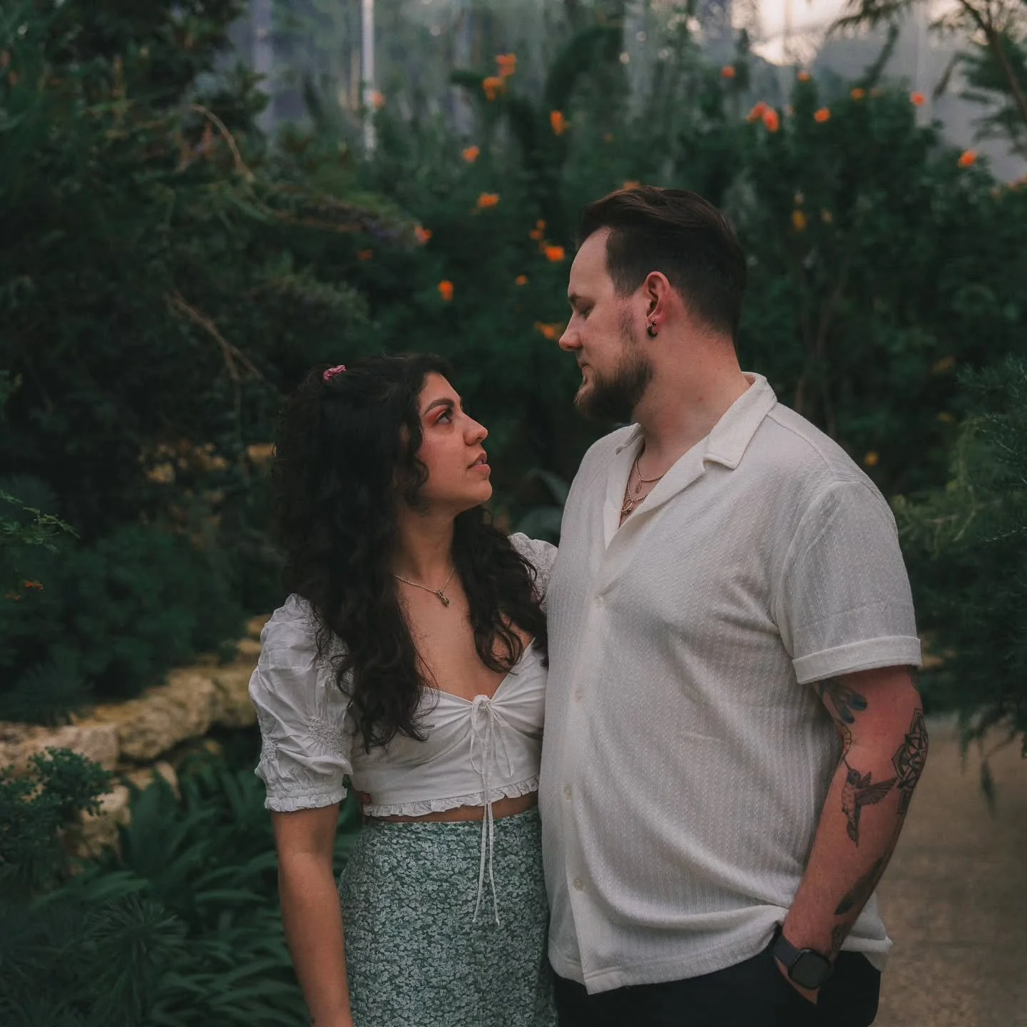 ✨I'm actually obsessed over how these photos turned out! The Leaf was the perfect spot for this photoshoot. A big thank you to E&amp;A for letting me take their engagement photos! Can't wait for the wedding!!💍🍾