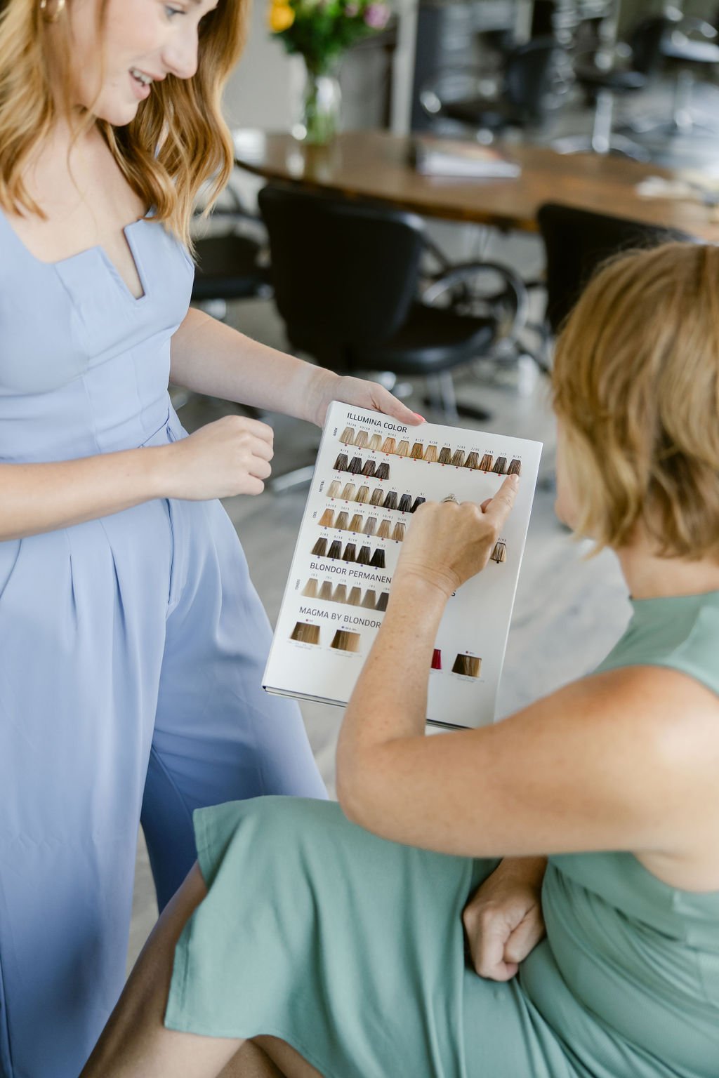 Junior stylist getting hands on color training 