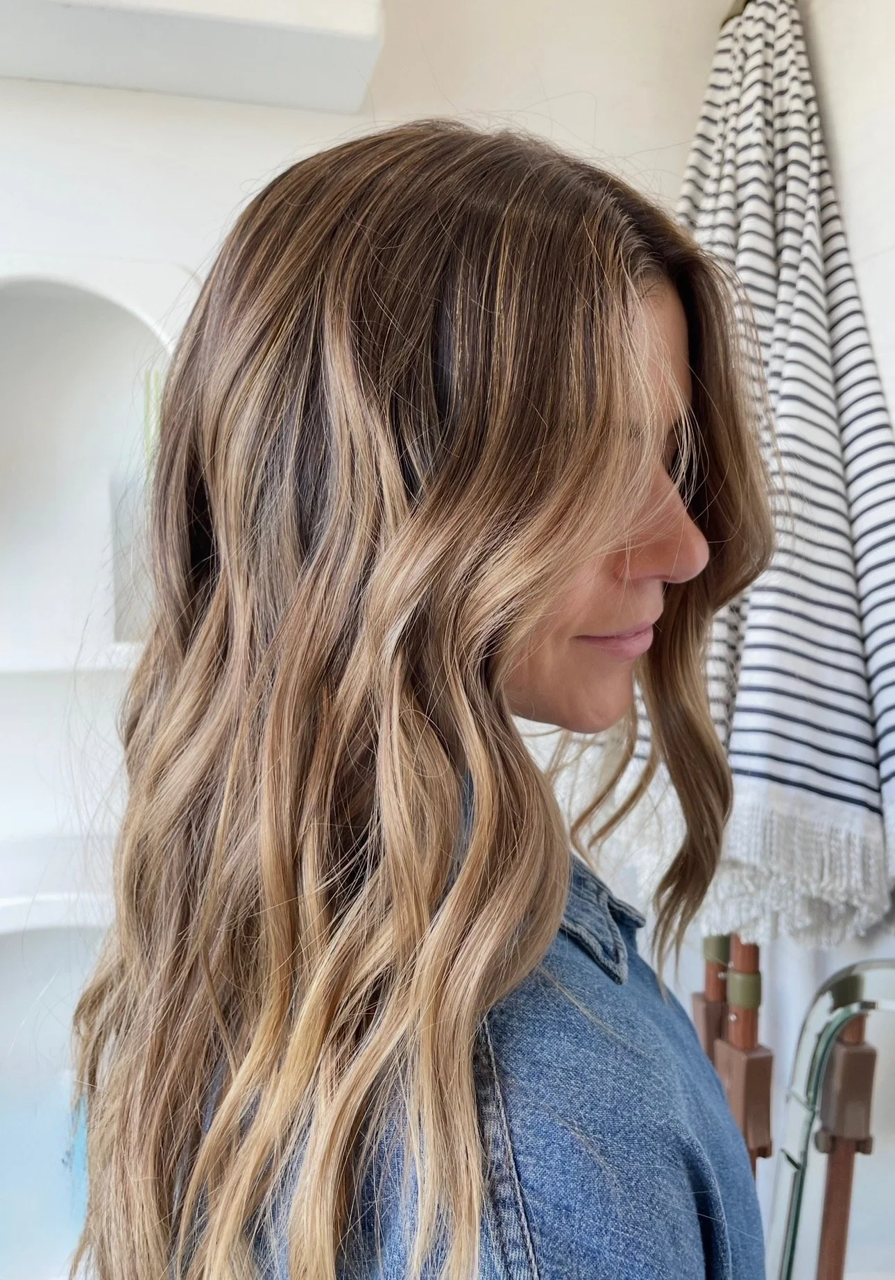 what is lived~in hair color? the secret to effortless, low~maintenance color!