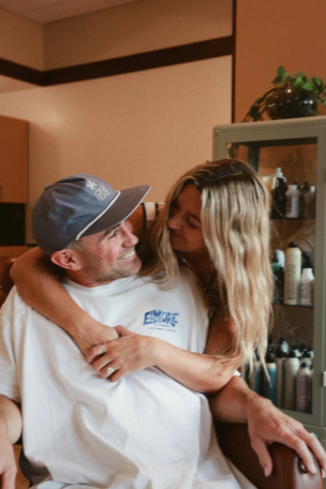 stylist/owner spotlight ~ jess &amp; lexi