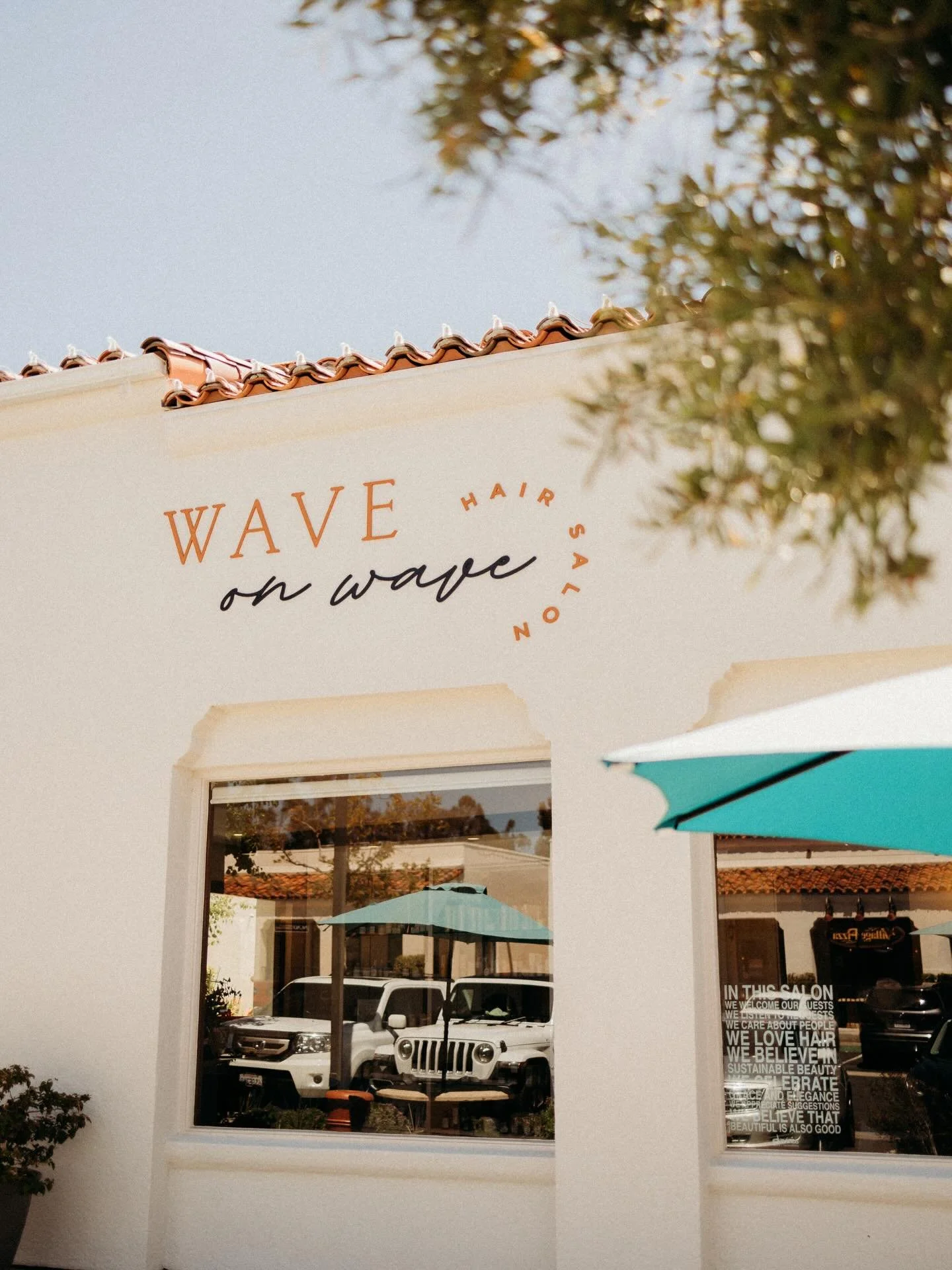 Wave just turned 5! 🐚🌊💛

Thank you for all your support these last five years! Here&rsquo;s to the next 5! 🥂✨