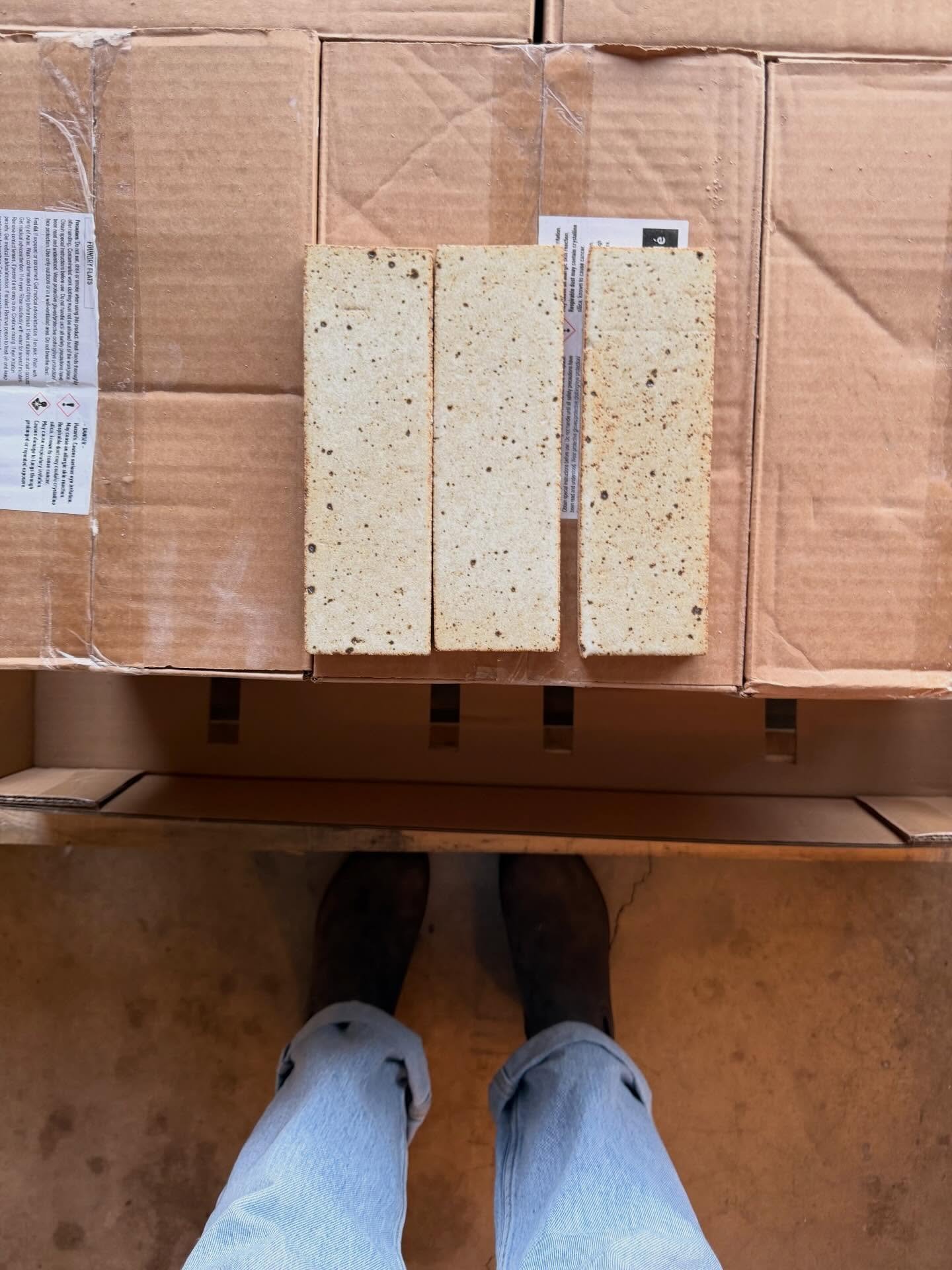 Tile has arrived at Project Sim Bruce Richards! Prepping allll the details ahead of laying bathroom tile tomorrow. 

#sandiegointeriordesigner #sandiegointeriordesign #tileinstallation #simbrucerichards #mcmdesign