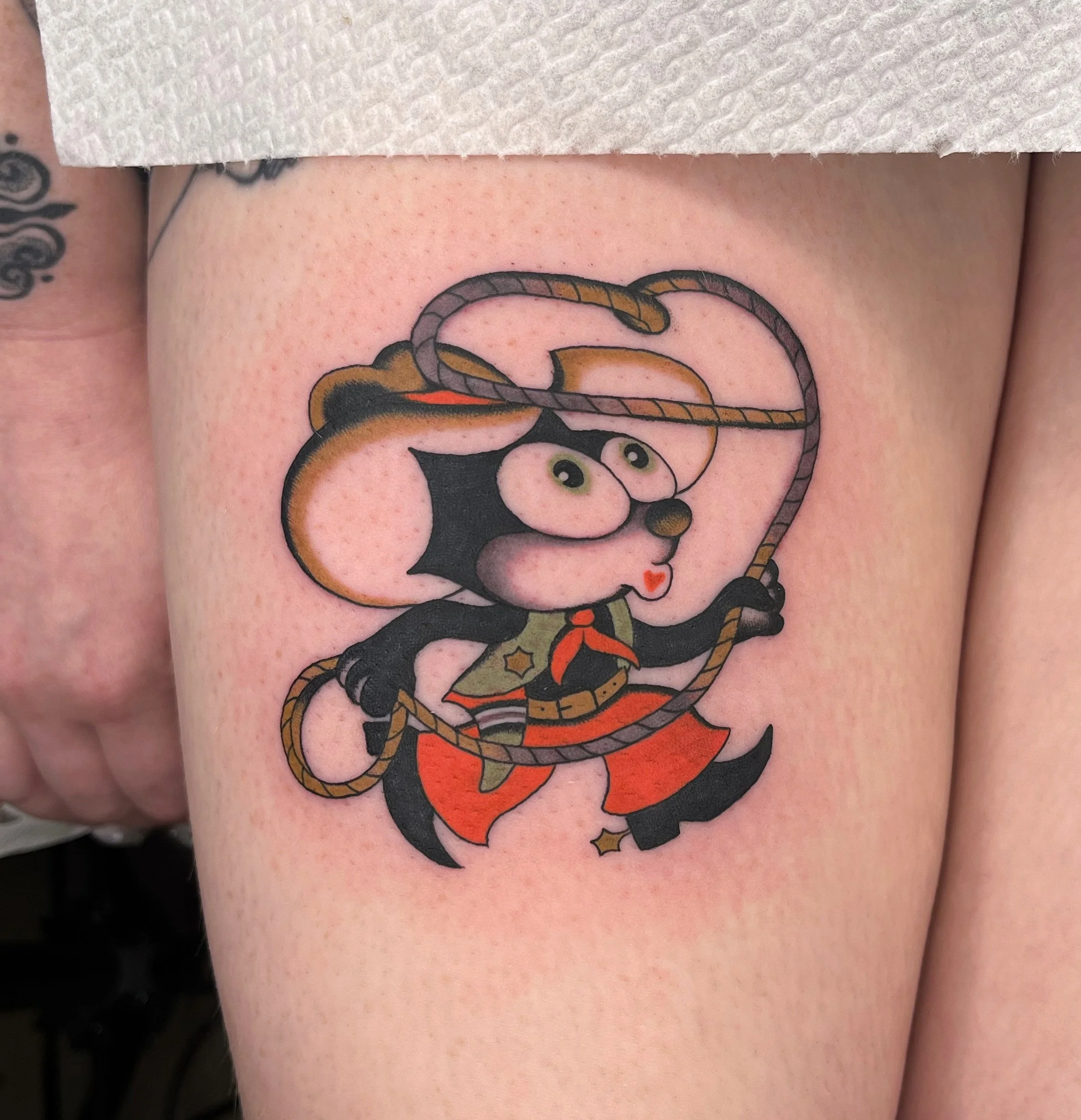 Little Felix cowboy for Anne 🐴 great seeing you again ✿ ✿
.
.
#barcelona #barcelonatattoo #barcelonatattoos #barcelonatattooartist #traditionaltattoo