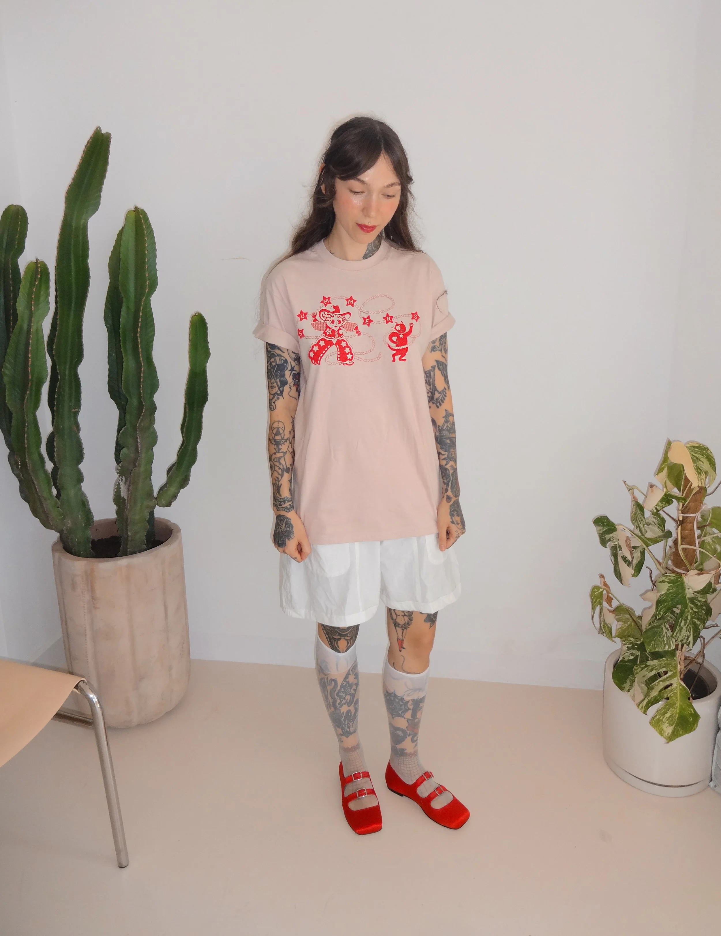 alicjatshirt2.jpg