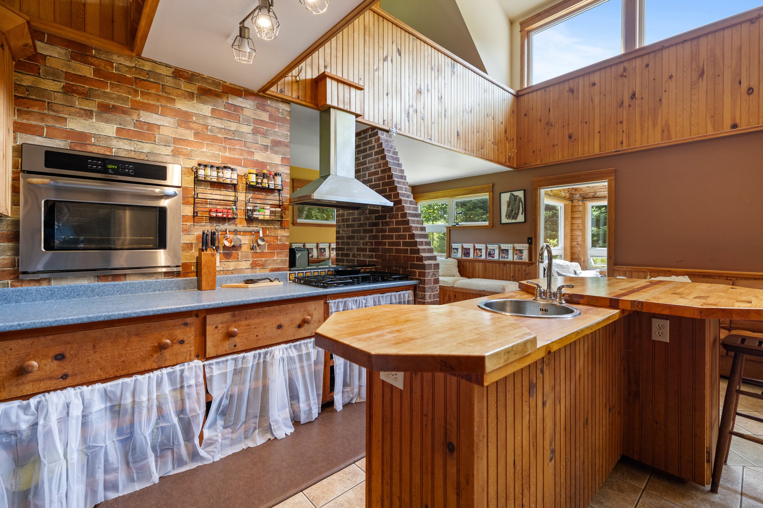 3864 DIXON RD-16.jpg